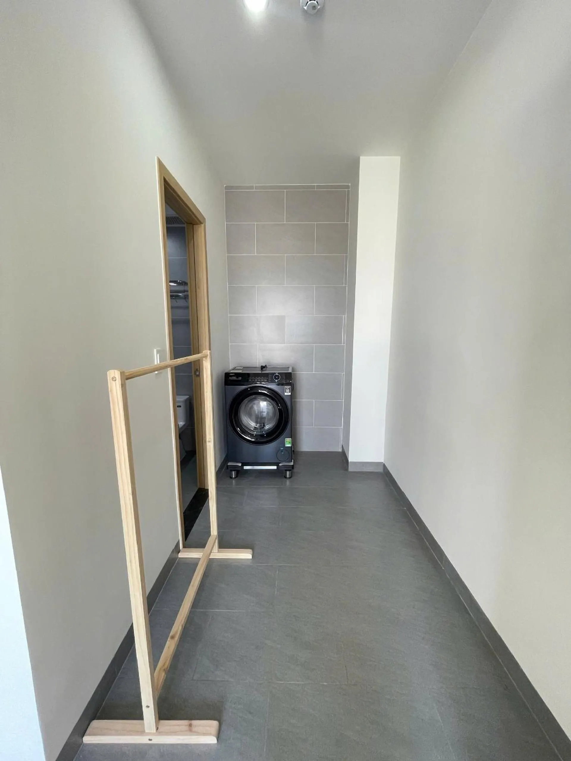 washing machine in Lotus Home Hillside