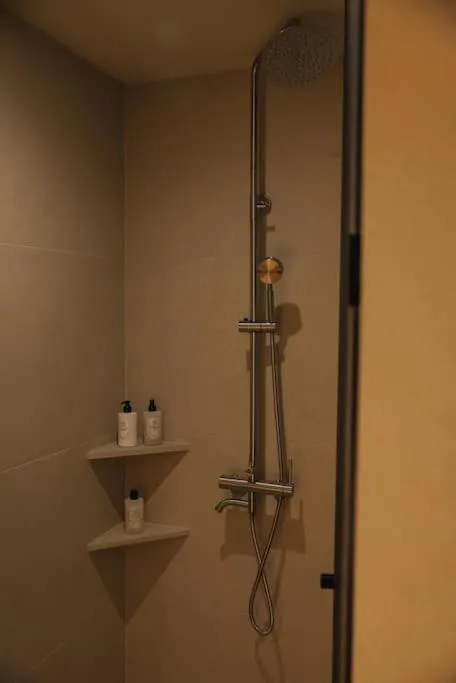 Shower in ONUJI stay