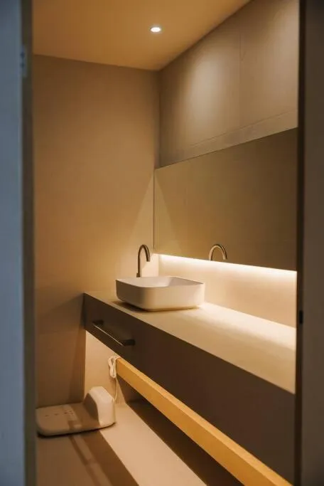 Bathroom in ONUJI stay