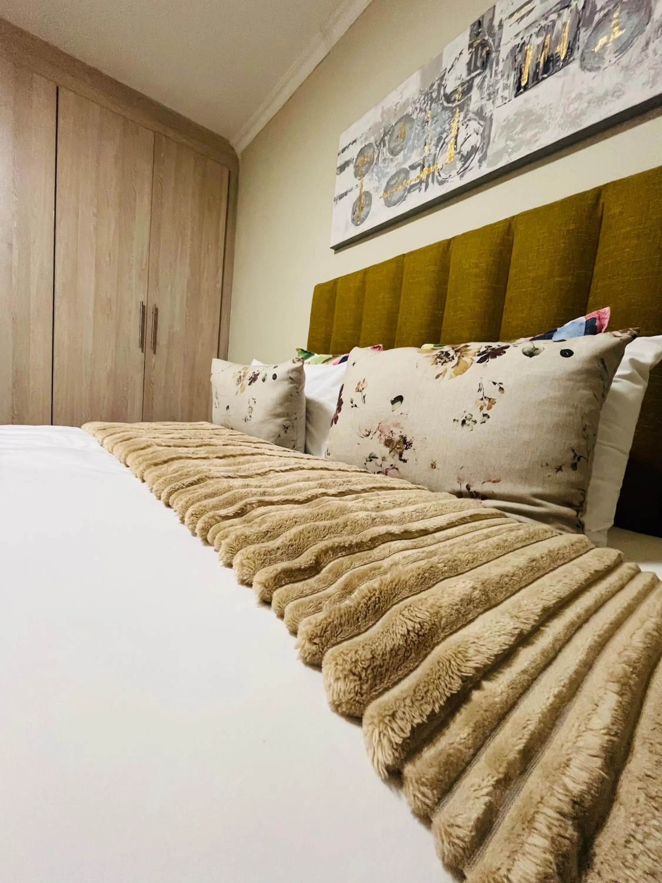 Bed in The Oak Tree House