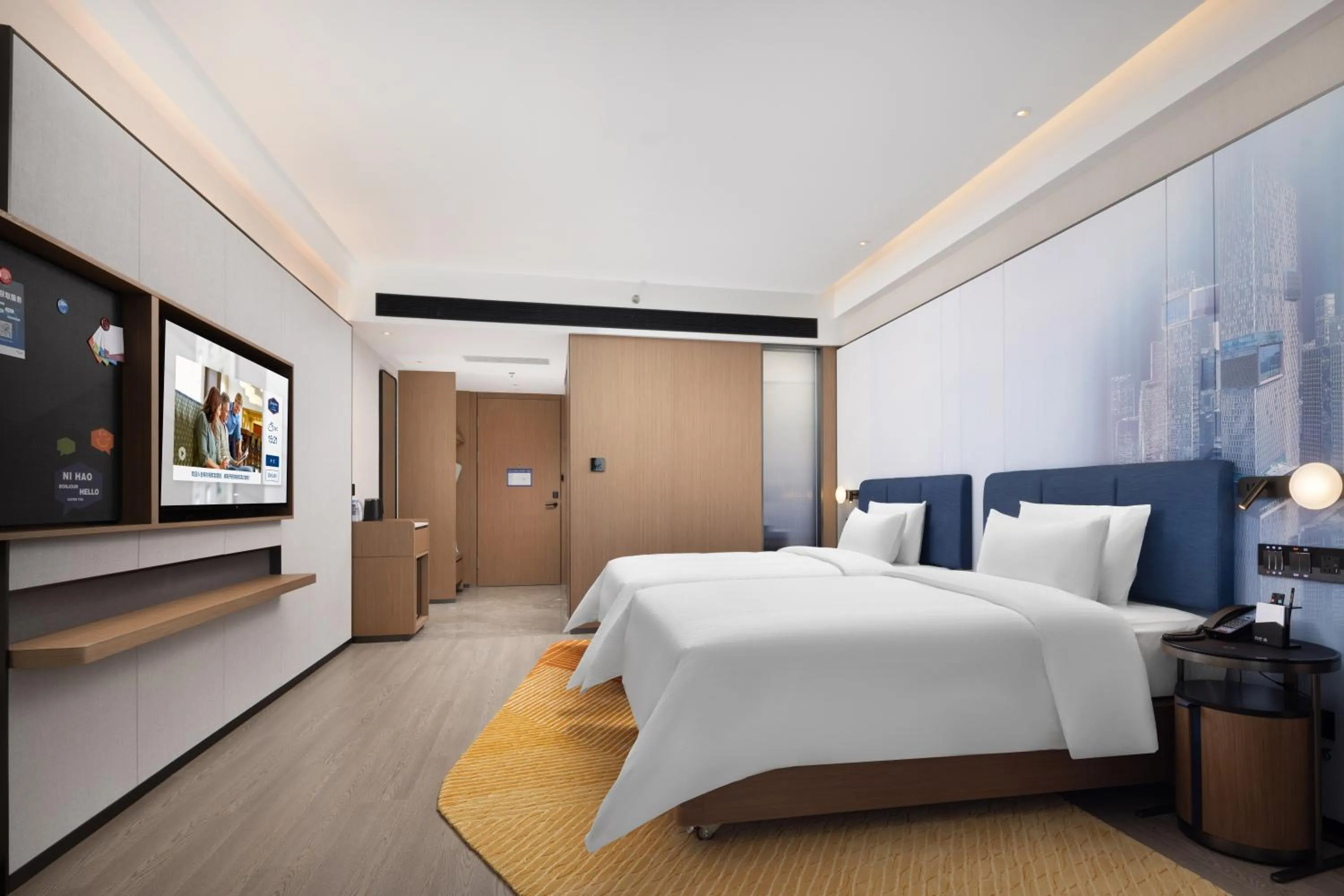 Photo of the whole room, Bed in Hampton by Hilton Shenzhen Futian Huaqiangbei