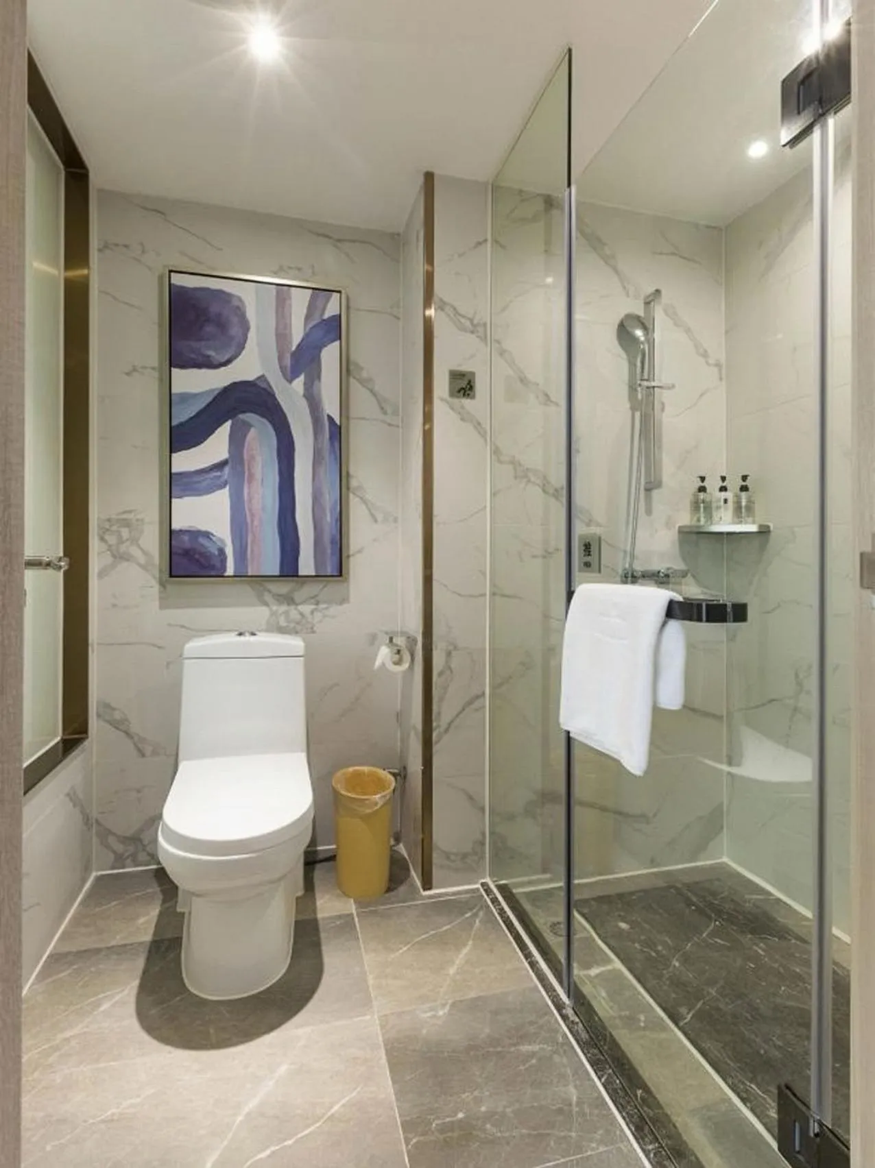 Shower in Echarm International Hotel Guangzhou Beijing Road Pedestrian Street Tianzi Wharf