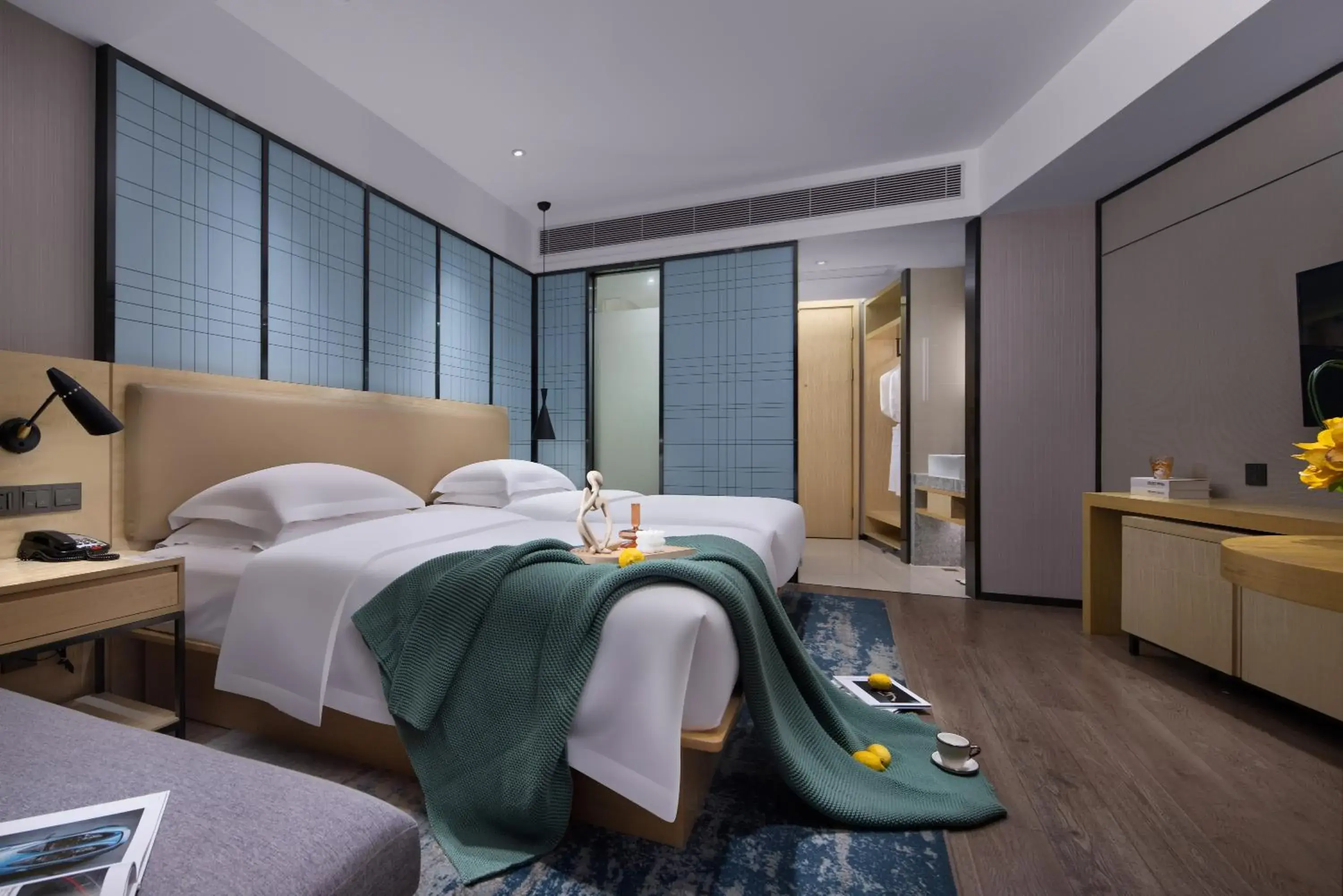 Twin Room with City View in Echarm International Hotel Guangzhou Beijing Road Pedestrian Street Tianzi Wharf Twin Room with City View in Echarm International Hotel Guangzhou Beijing Road Pedestrian Street Tianzi Wharf
