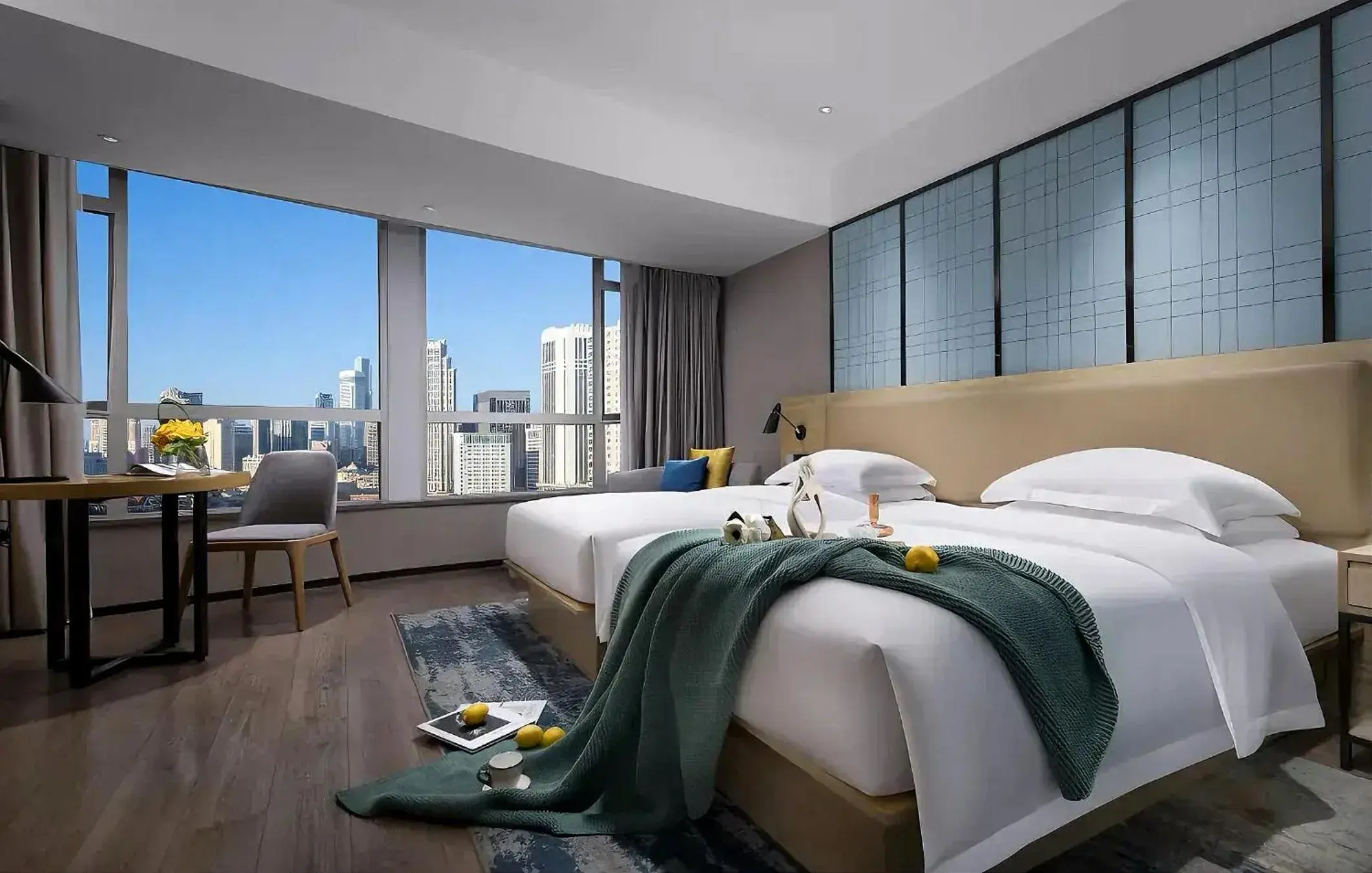 Deluxe Twin Room in Echarm International Hotel Guangzhou Beijing Road Pedestrian Street Tianzi Wharf Deluxe Twin Room in Echarm International Hotel Guangzhou Beijing Road Pedestrian Street Tianzi Wharf