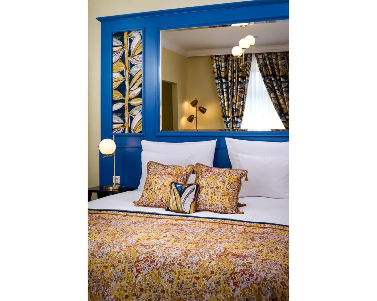 Bed in Hotel The Rose by Goeres