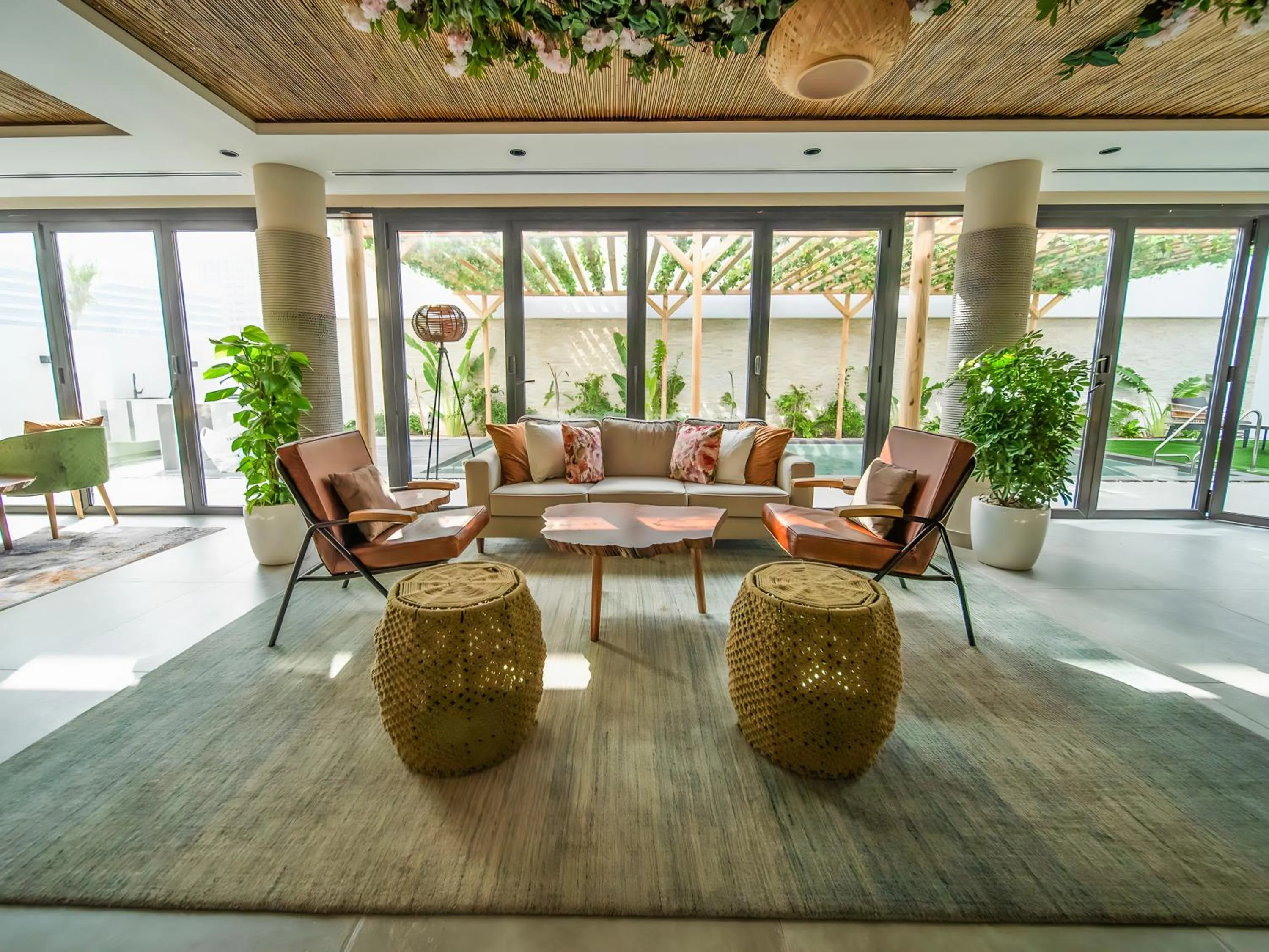 Garden view in Nas House Private & Shared Villas