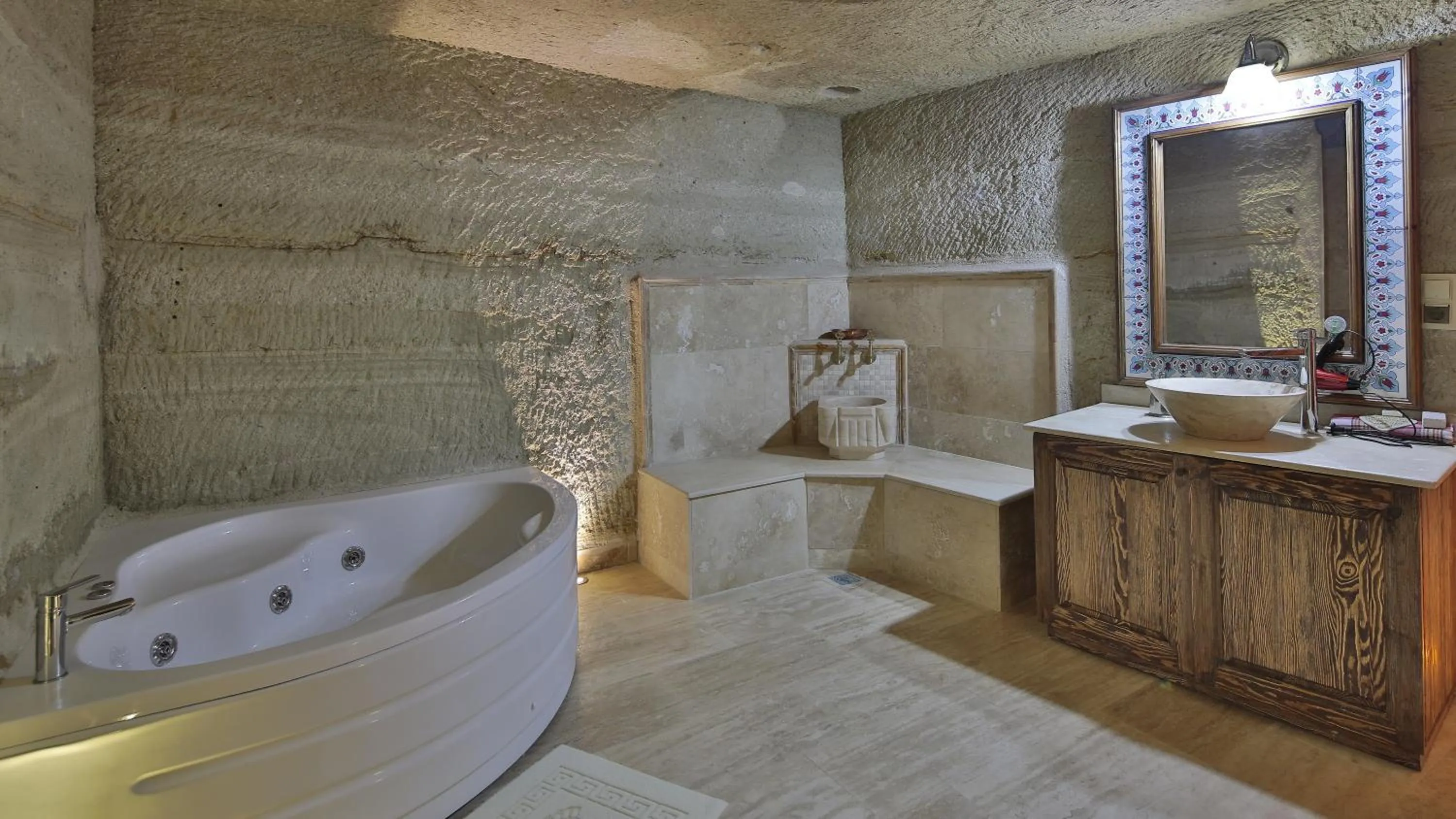 Bathroom in Family Cave Suite Hotel
