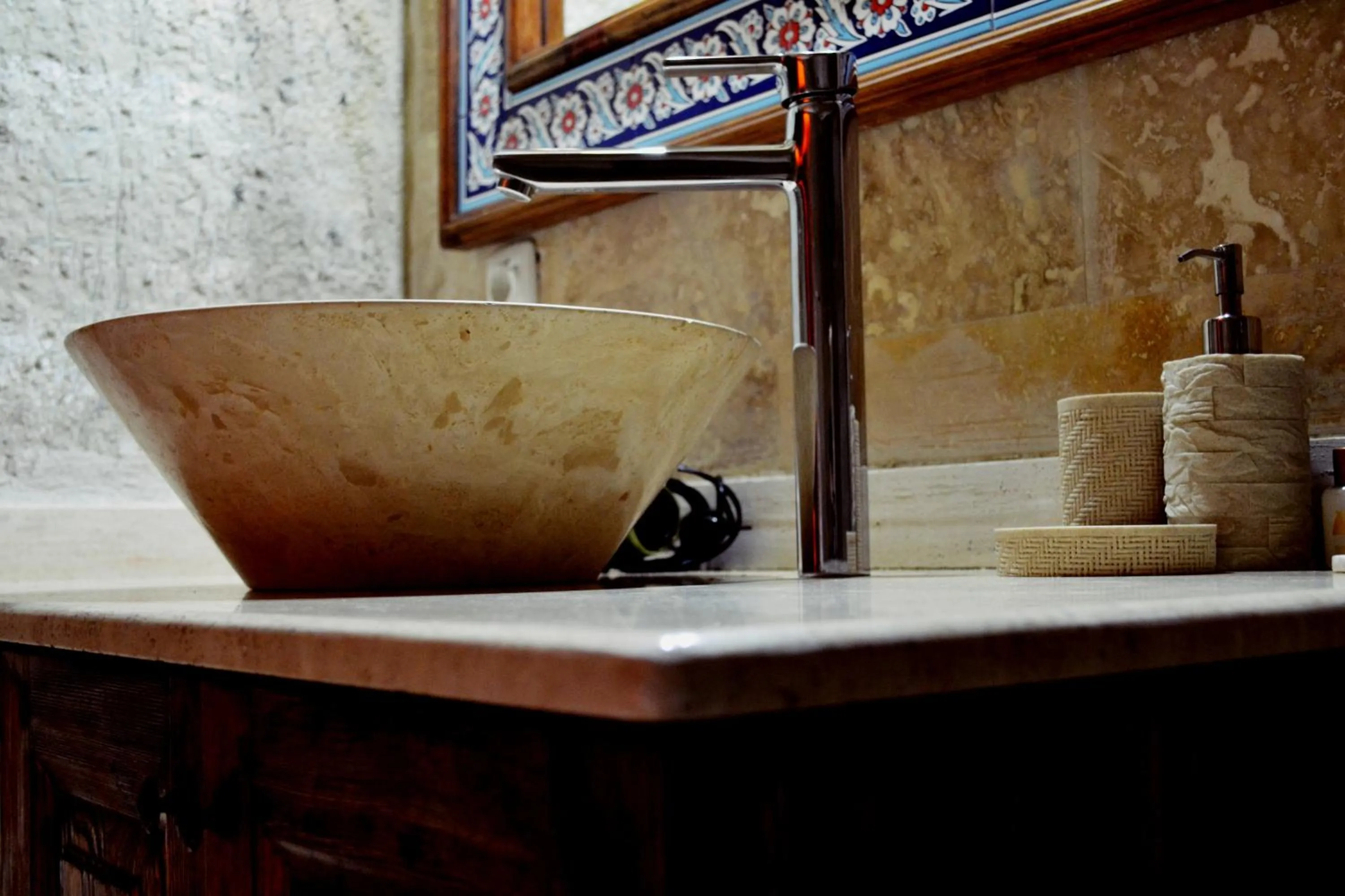 Bathroom in Family Cave Suite Hotel