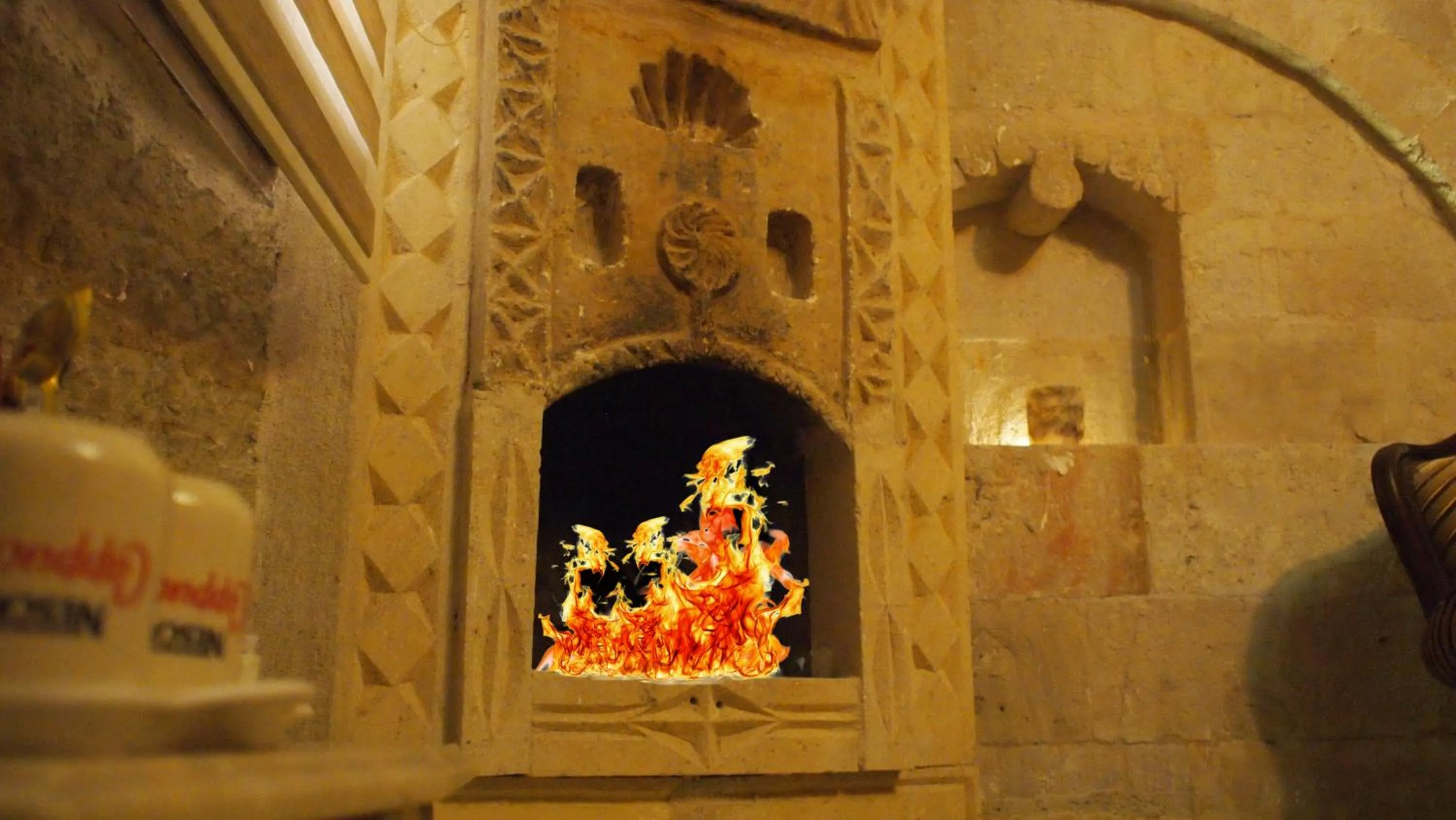 Family Cave Suite Hotel