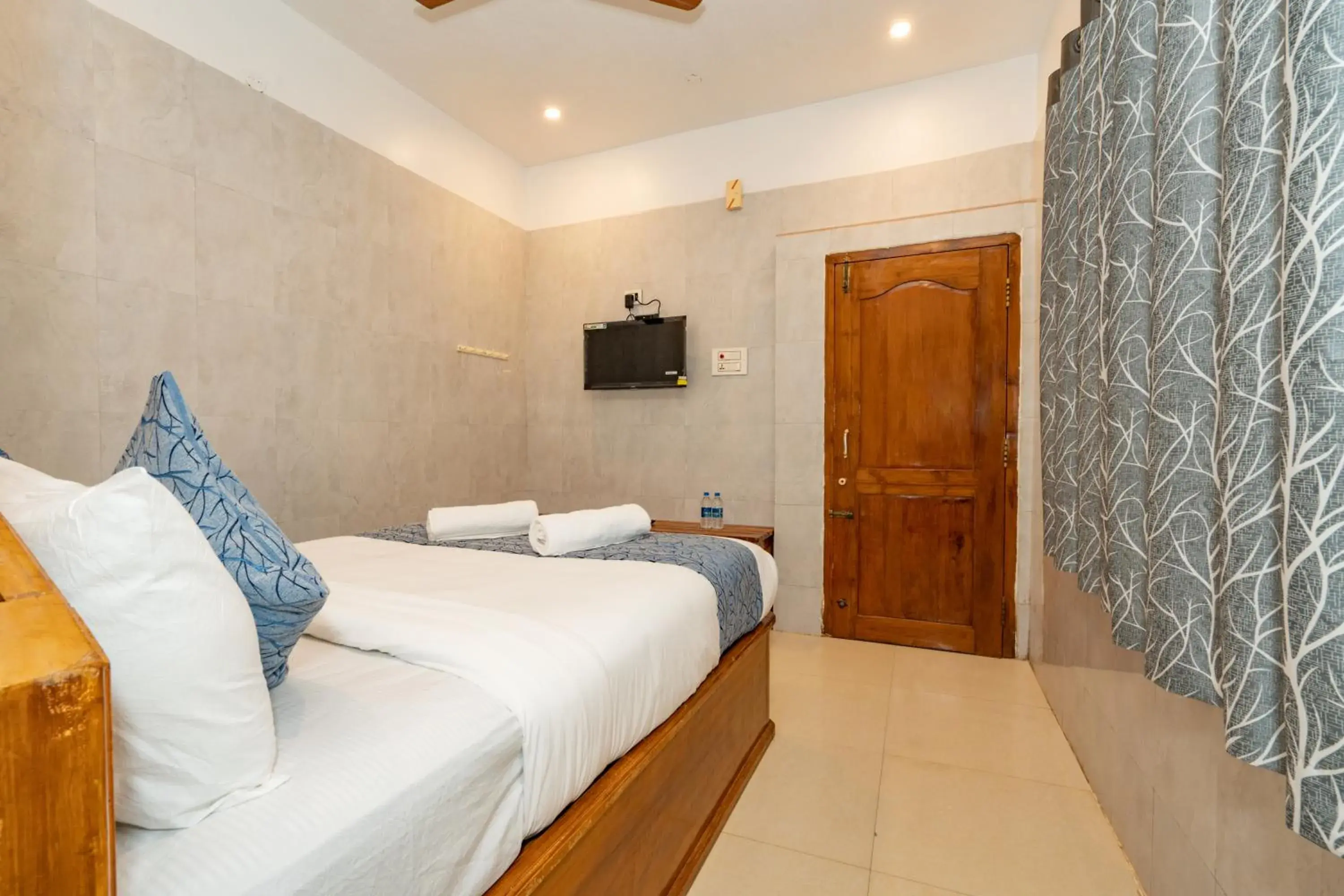 Bed in Hotel Arya Grand Rameswaram by Nimalan Bed in Hotel Arya Grand Rameswaram by Nimalan