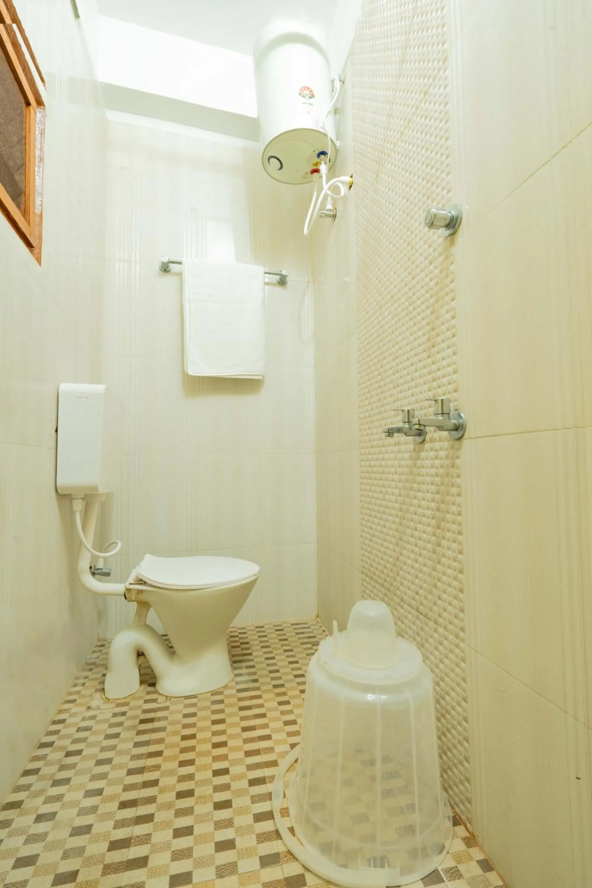 Shower in Hotel Arya Grand Rameswaram by Nimalan