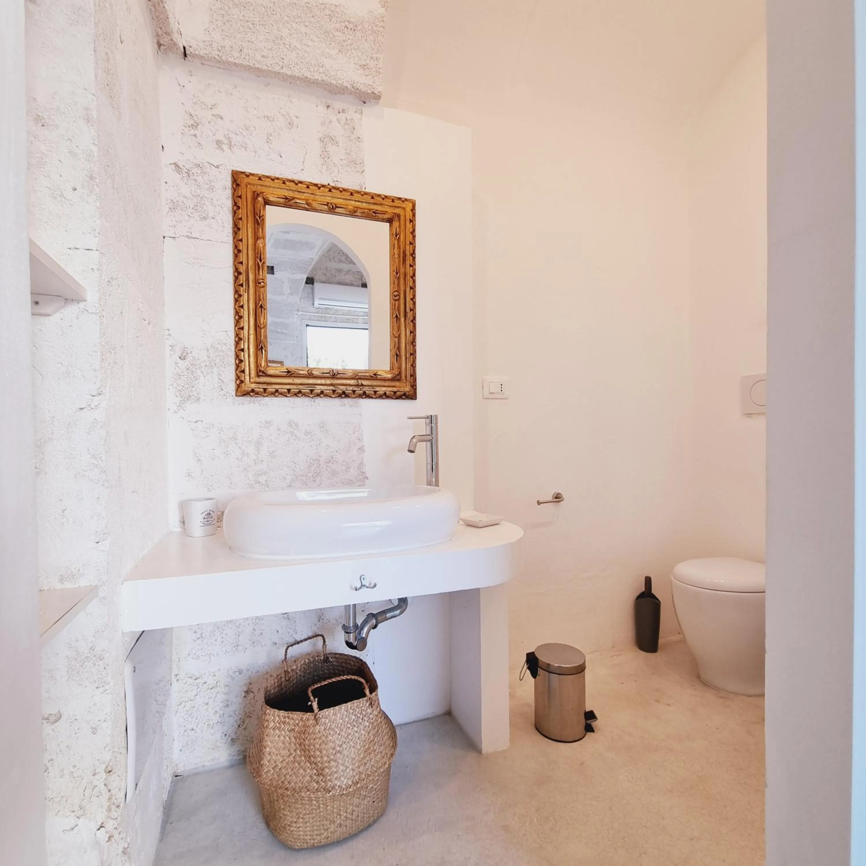 Toilet in Corte Mercurio B&B