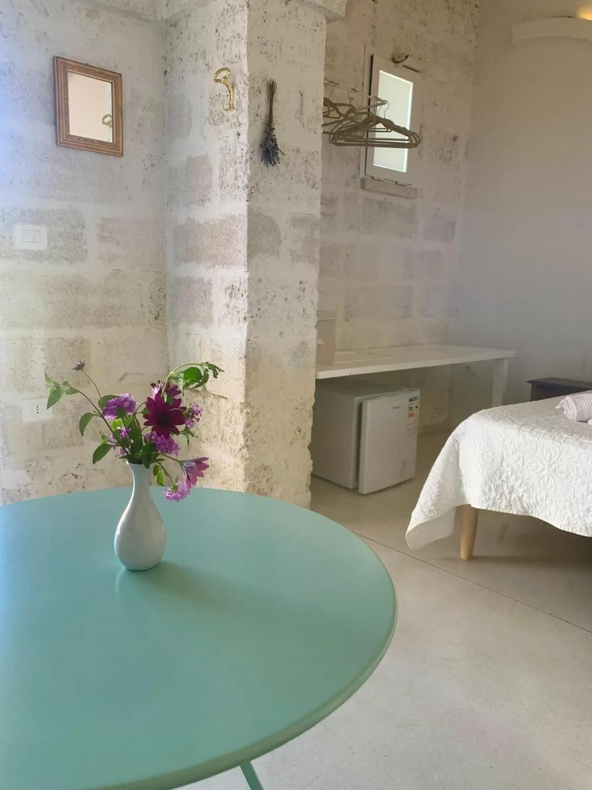 Decorative detail, Bed in Corte Mercurio B&B