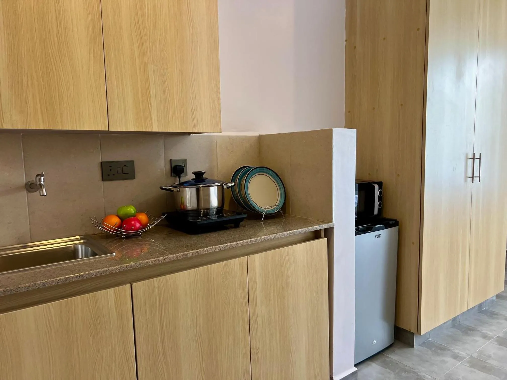 Kitchen or kitchenette in ADANA PODS