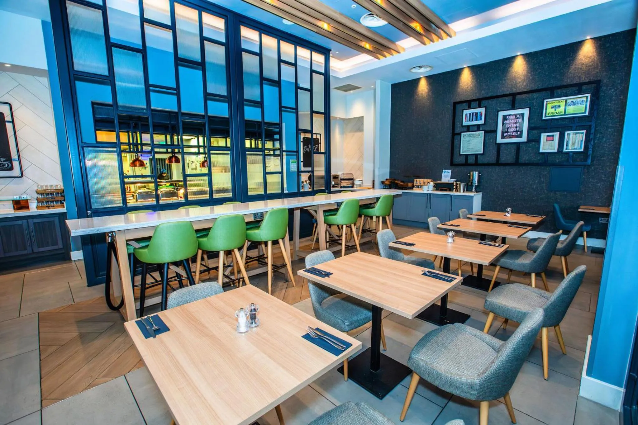 Restaurant/places to eat in Hilton Garden Inn Abingdon Oxford