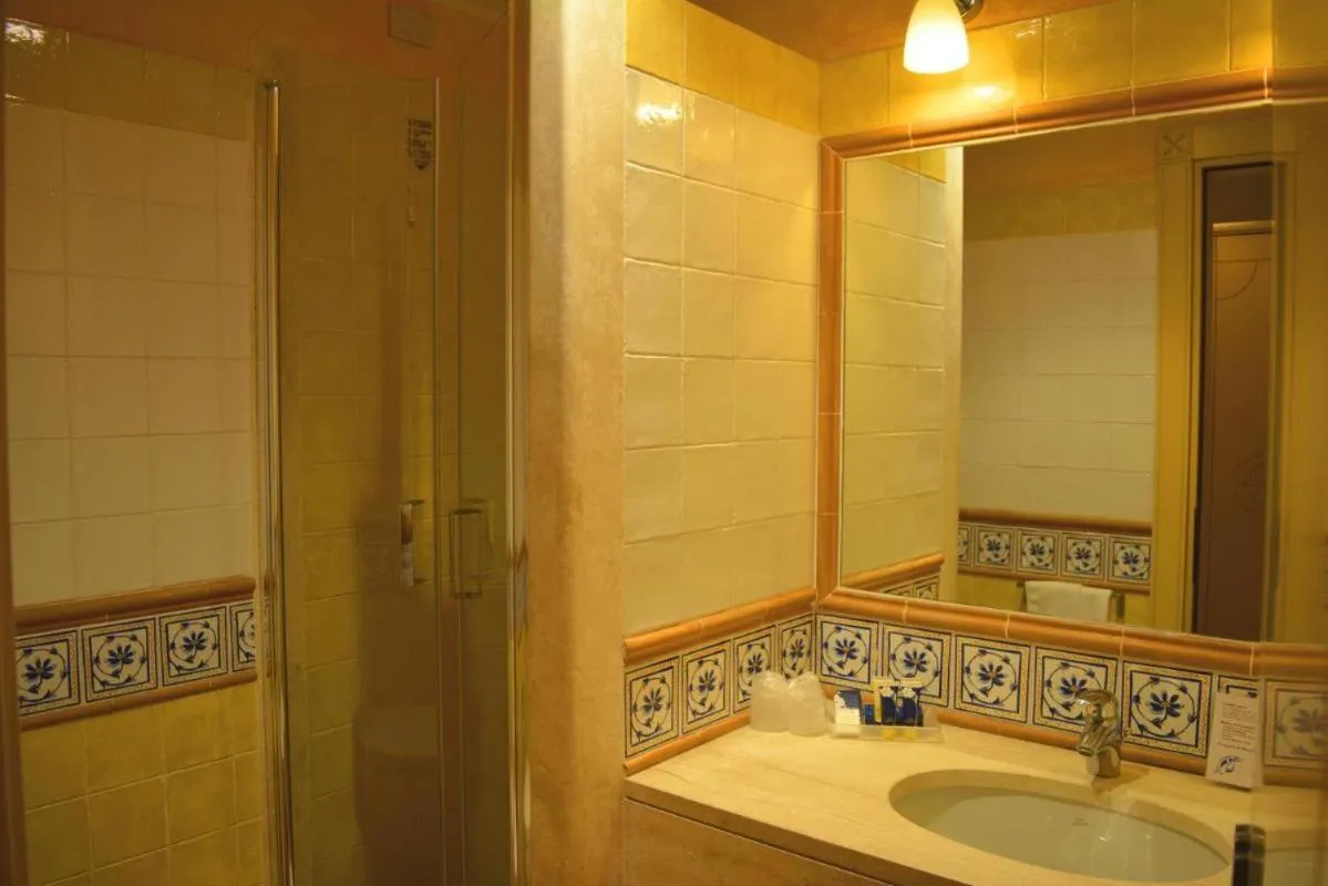 Tranquil Lantana Resort Hotel and Apartments 1 Bedroom room apartment sleeps 5