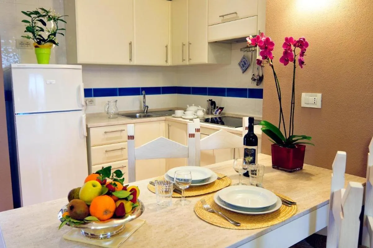 kitchen in Tranquil Lantana Resort Hotel and Apartments 1 Bedroom room apartment sleeps 5