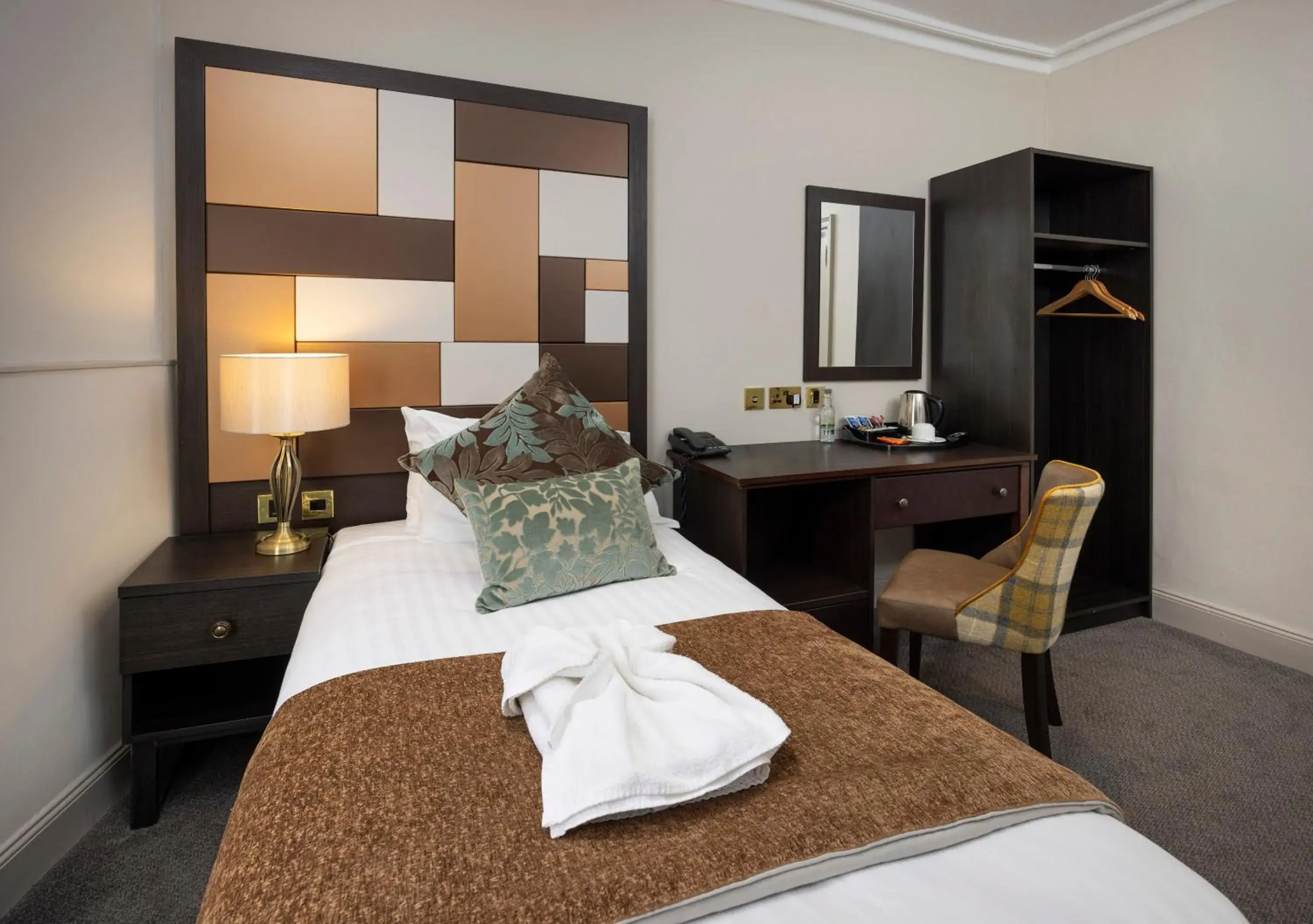 Twin Room in Albany Hotel Twin Room in Albany Hotel