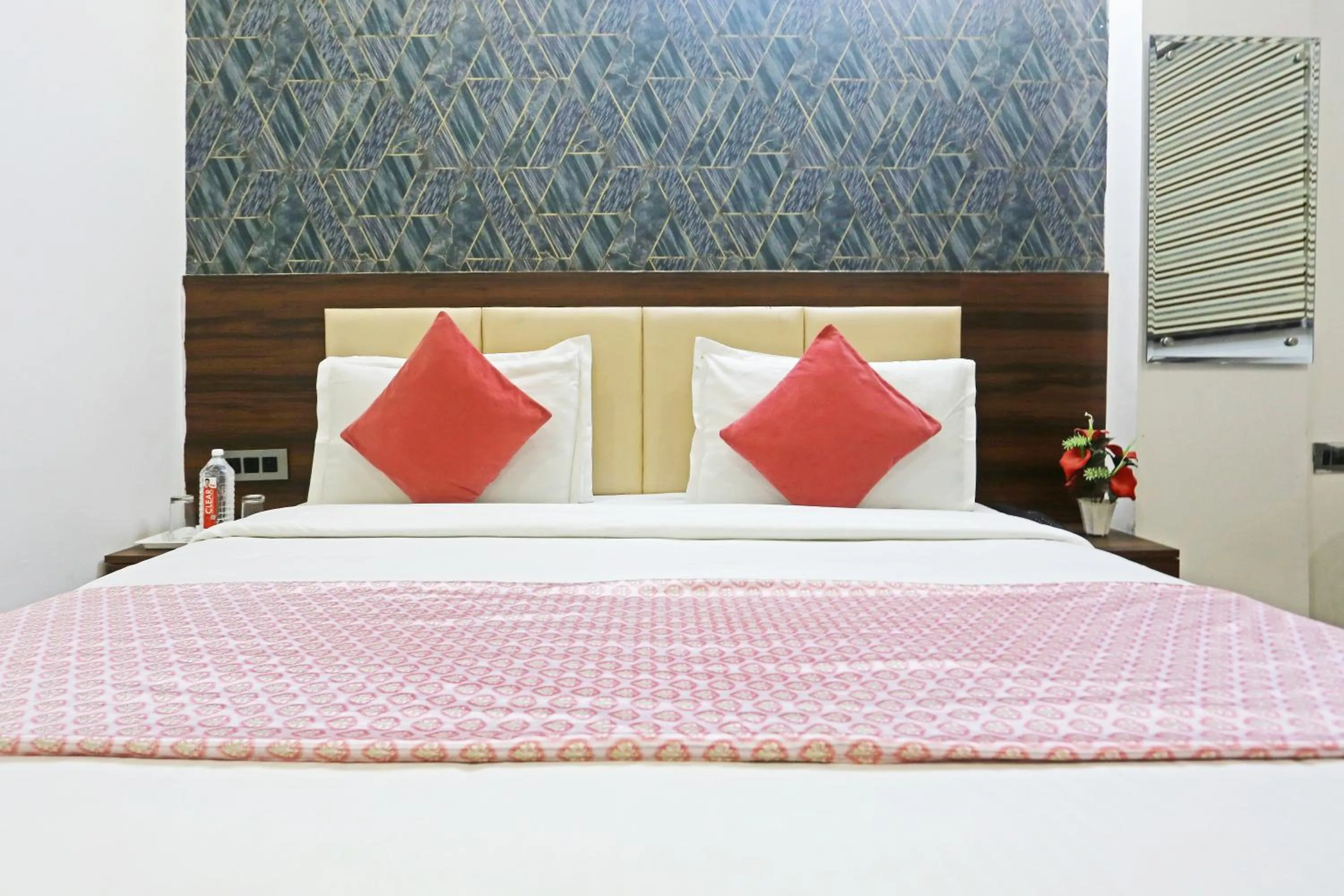 Bed in Hotel ECG Grand Inn-Near Delhi Airport free Airport Drop