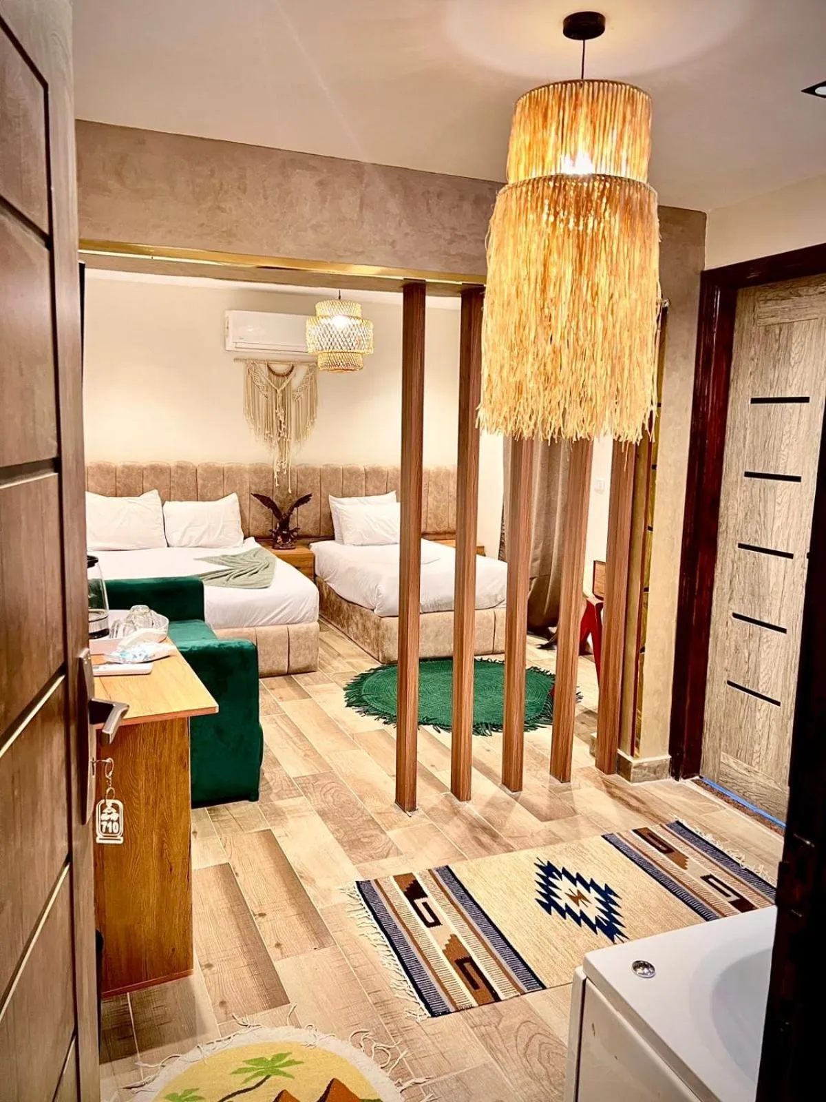 Bed in Farsha Pyramids Inn