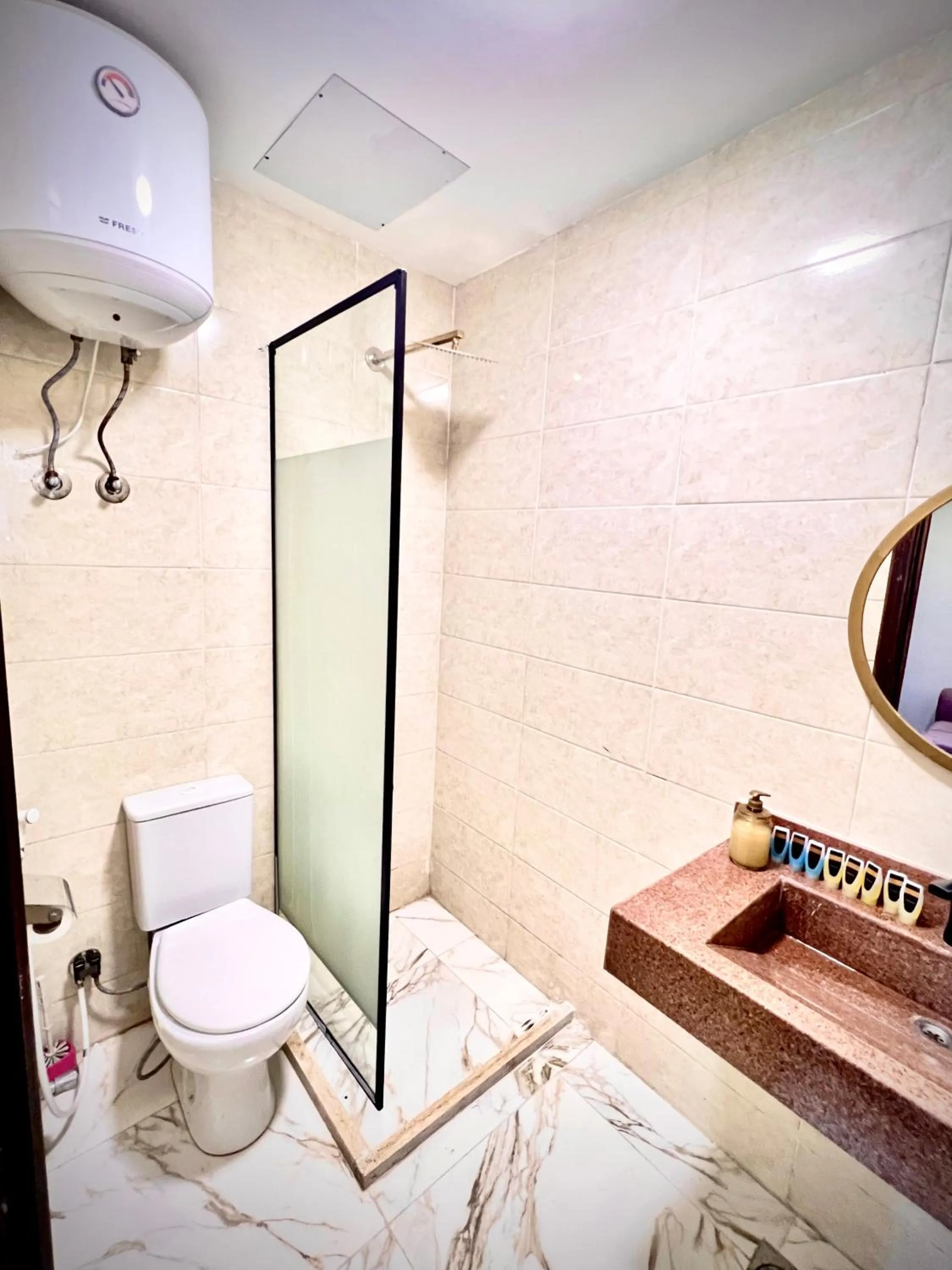 Bathroom in Farsha Pyramids Inn