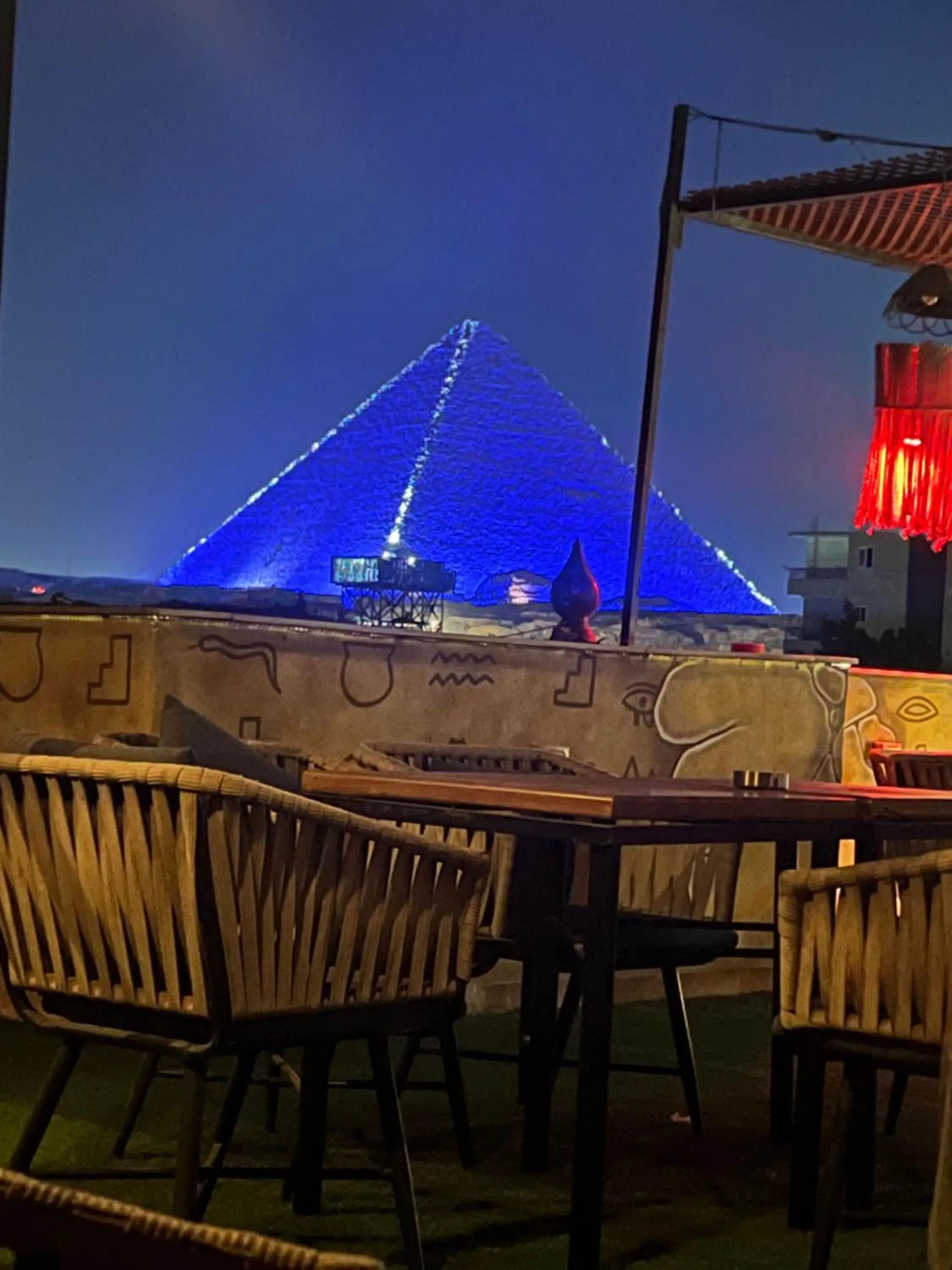 Night in Farsha Pyramids Inn