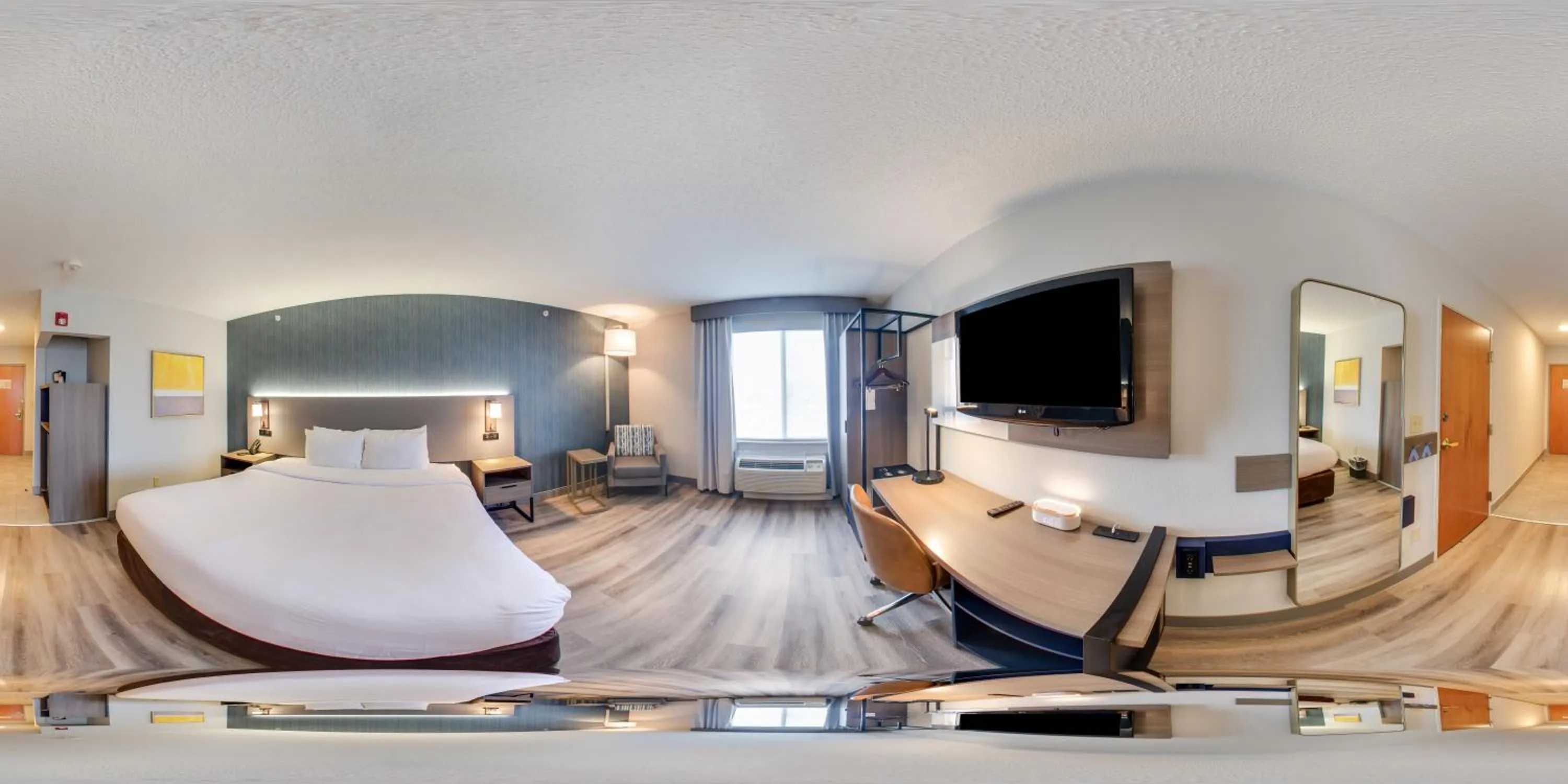 Photo of the whole room, Bed in Comfort Inn & Suites Ashland - Richmond North