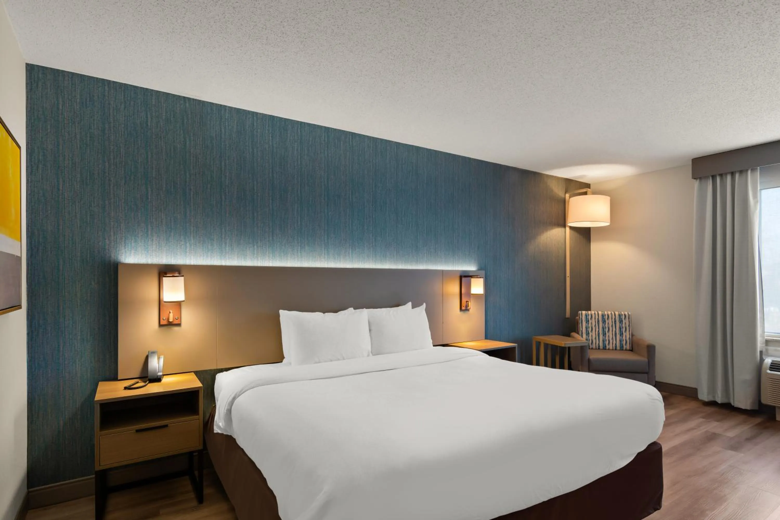 Bedroom, Bed in Comfort Inn & Suites Ashland - Richmond North