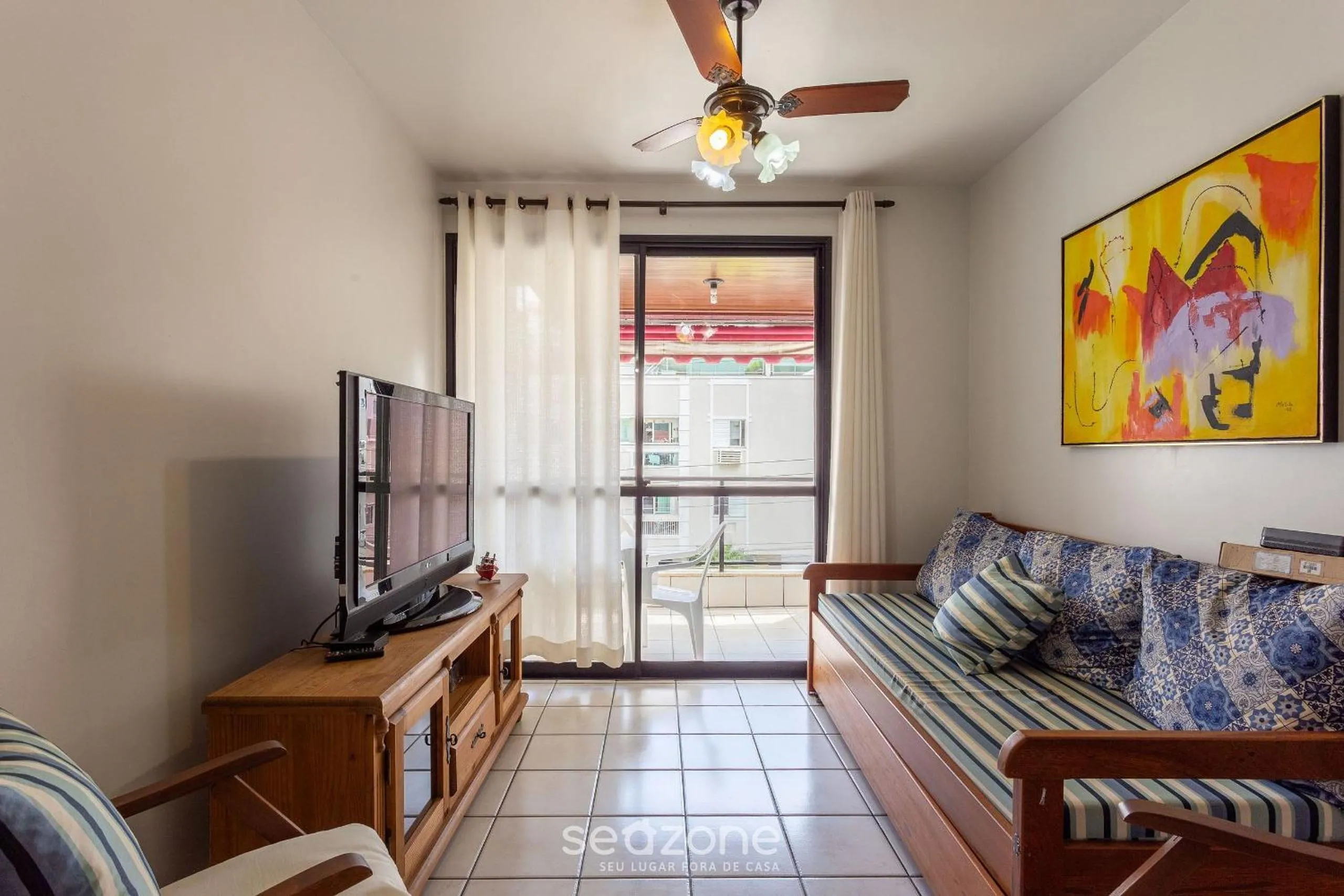 Apto c Churrasq 350m da Praia Canasvieiras AAL0204