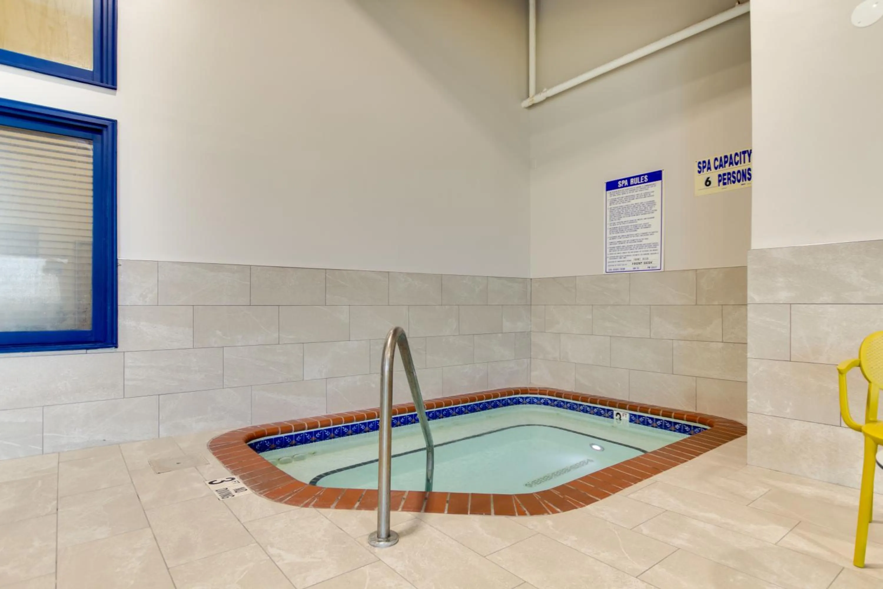 Hot Tub in Hotel Bemidji