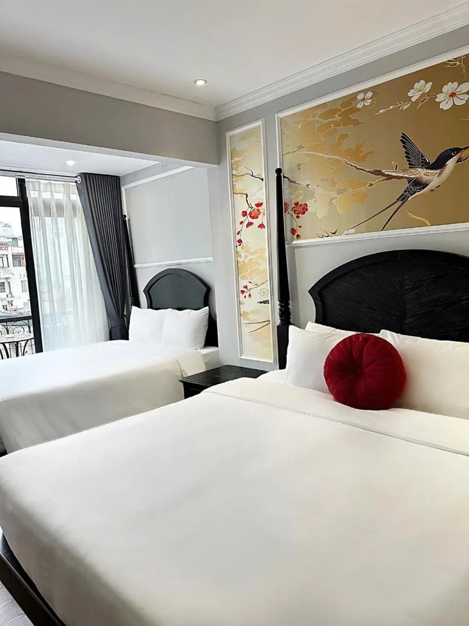 Bed in Amara Hanoi Hotel and Spa