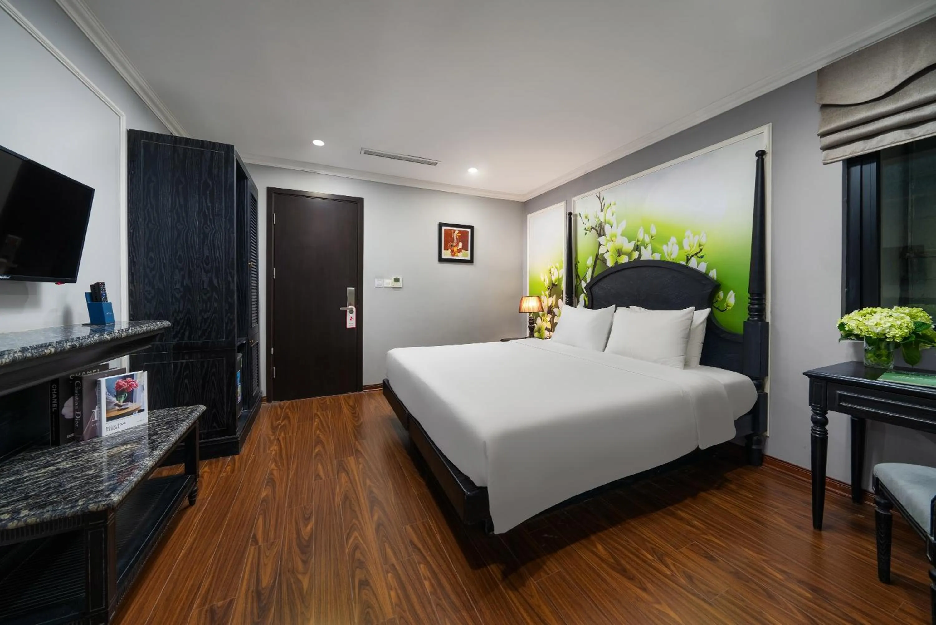 Photo of the whole room, Bed in Amara Hanoi Hotel and Spa