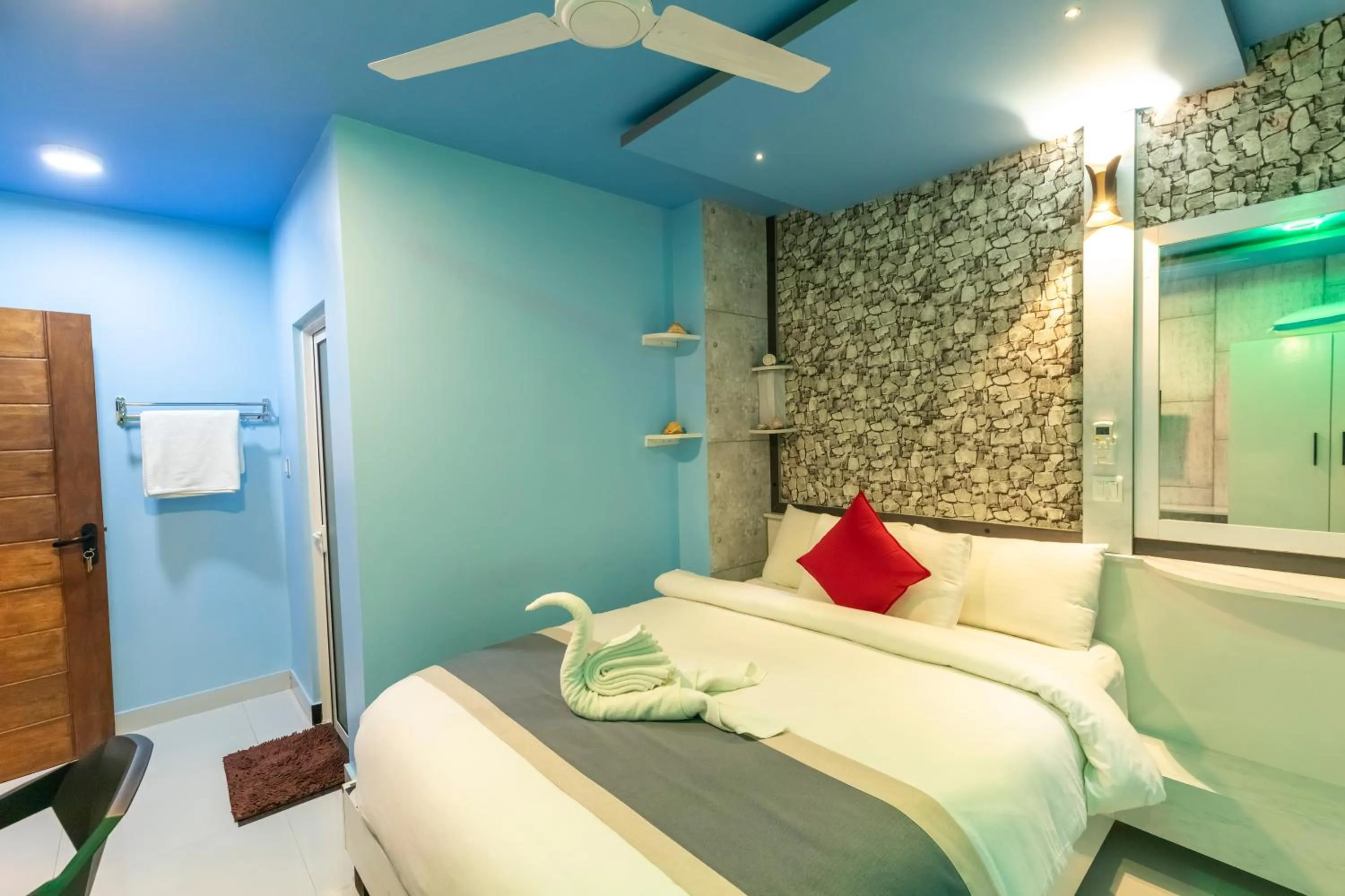 Bed in Isle inn {Fuvahmulah)