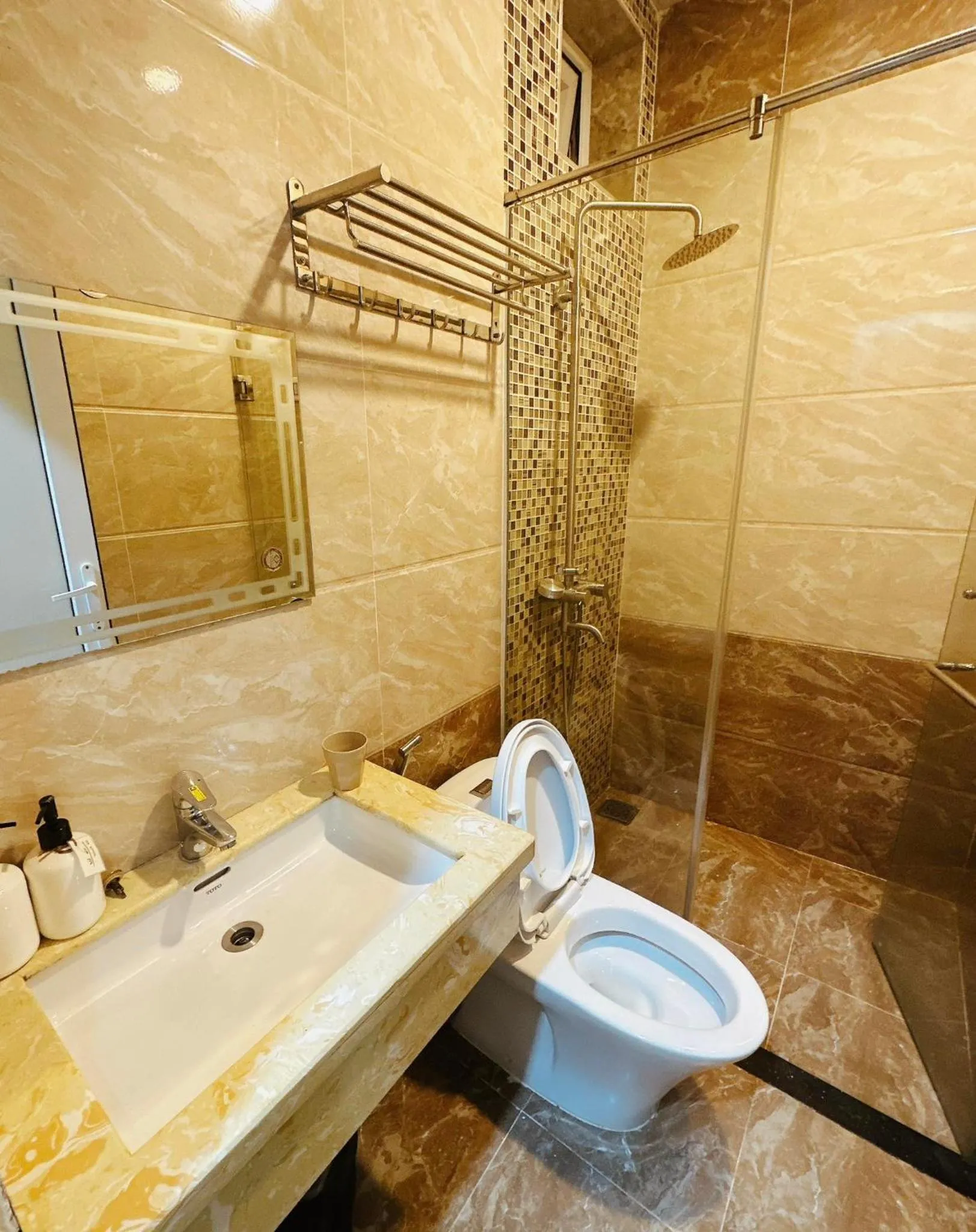 Bathroom in Xing City Hotel Dalat
