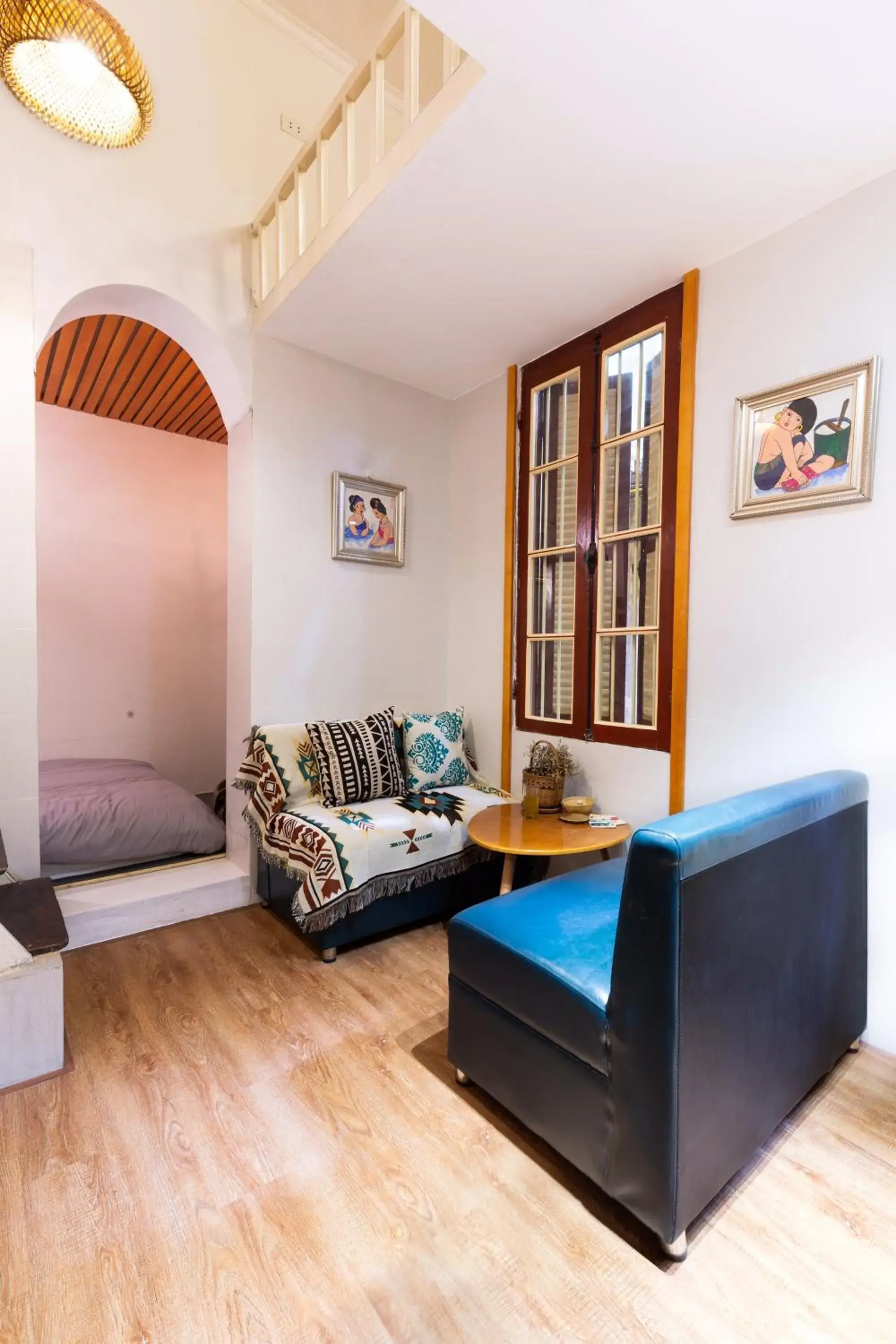 Communal lounge/ TV room in Laca Homestay Communal lounge/ TV room in Laca Homestay