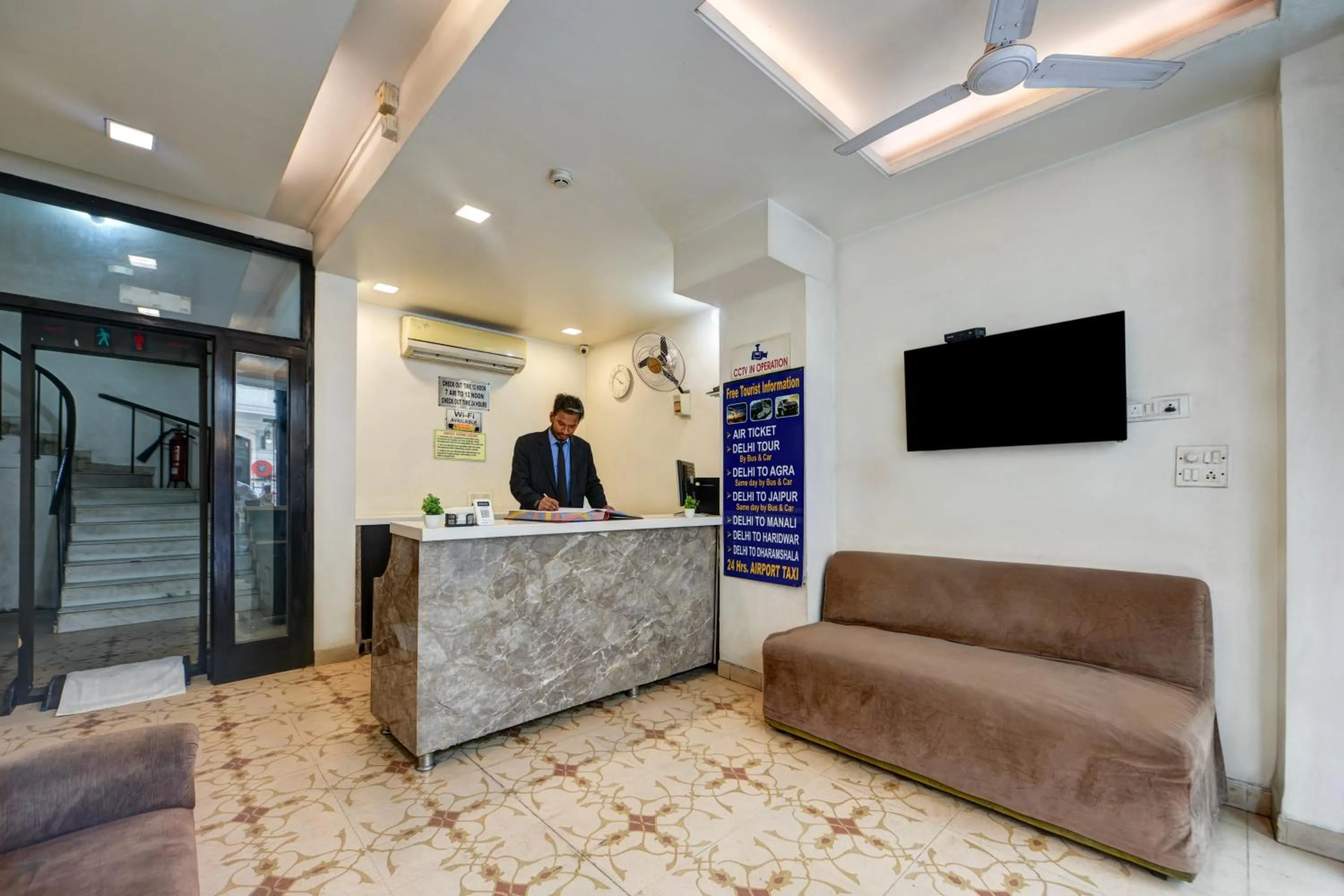 Lobby or reception in Sweet Home Lodge