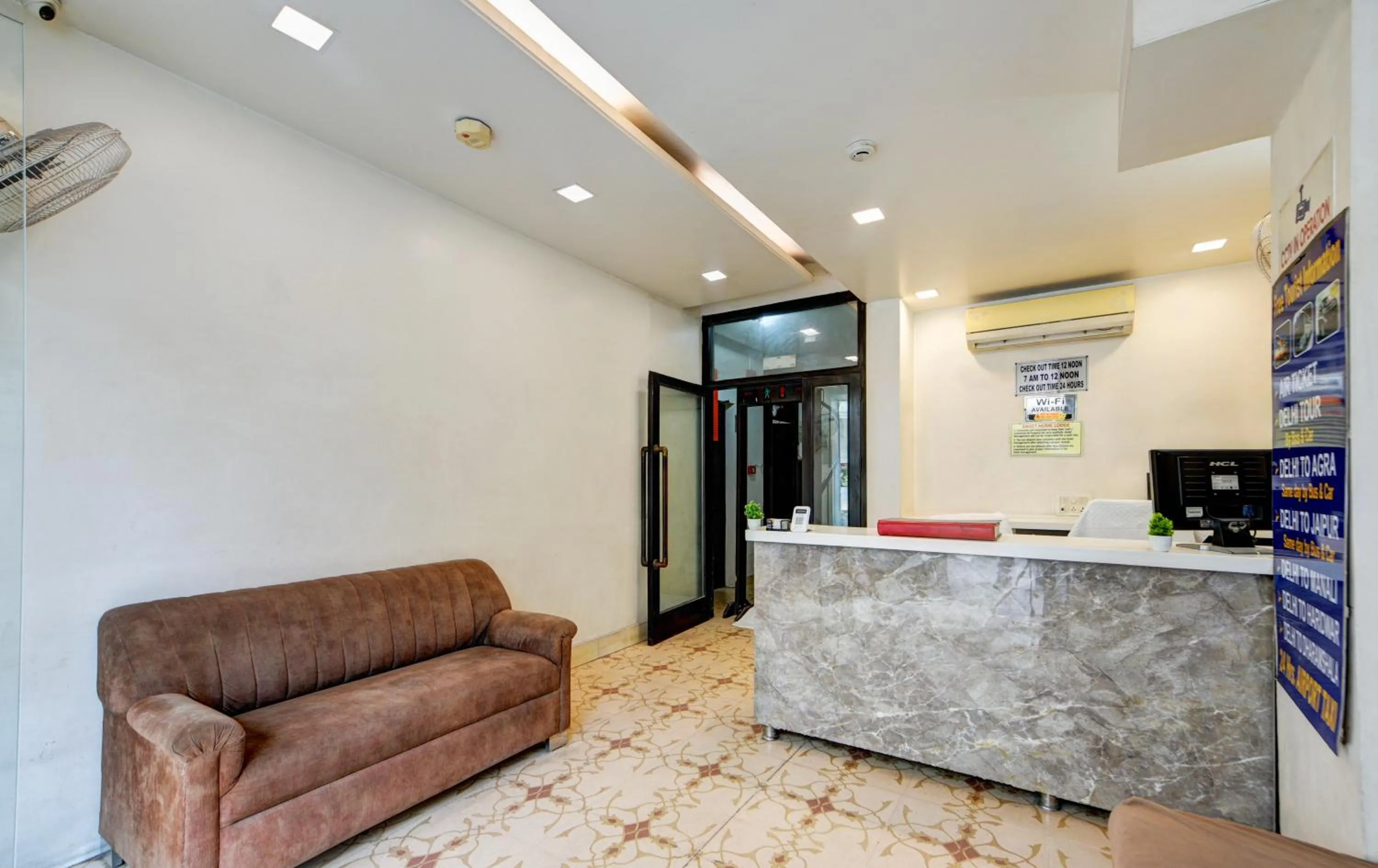 Lobby or reception in Sweet Home Lodge