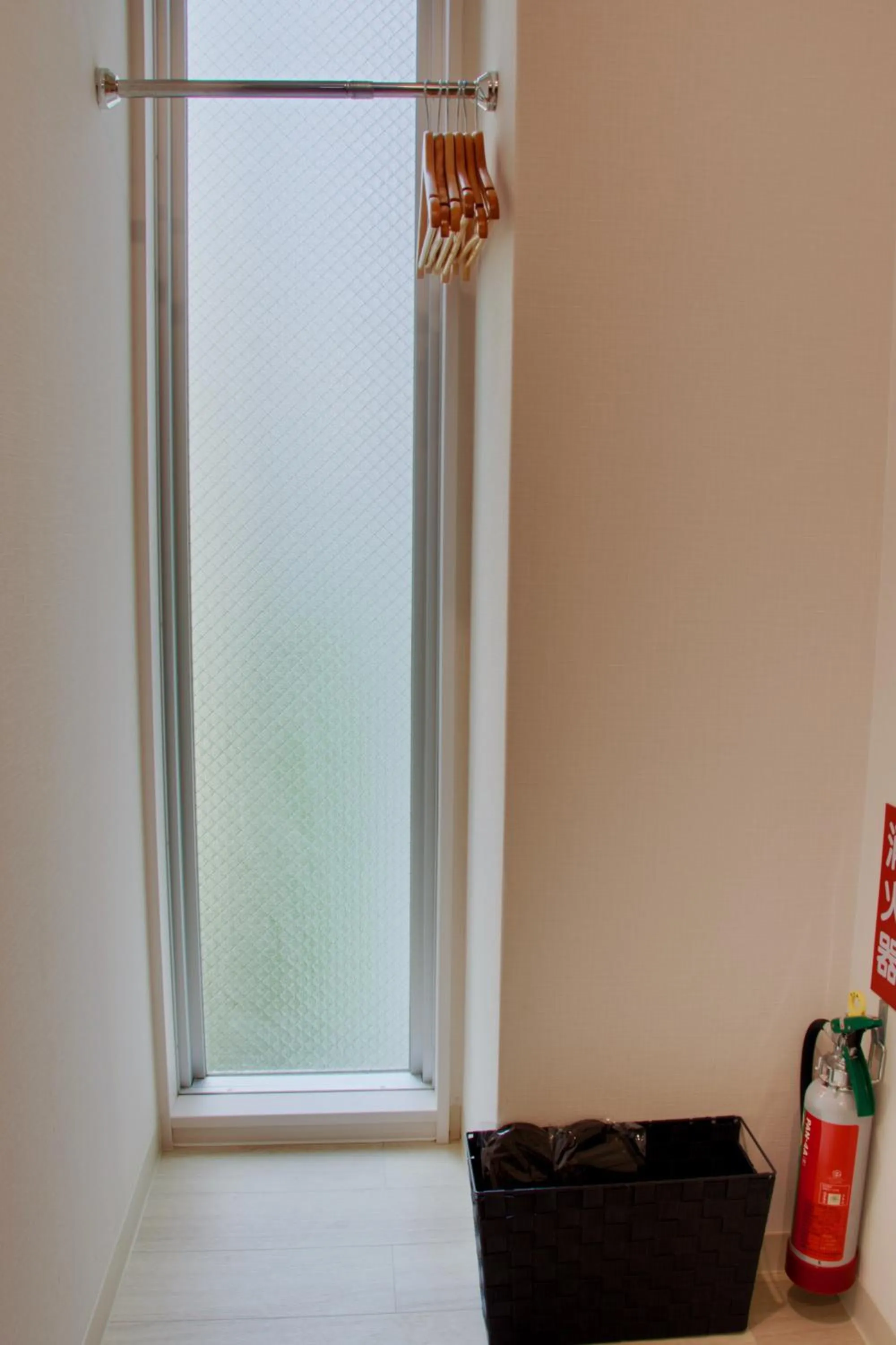 wardrobe in Island Stay Izumizaki Hotel