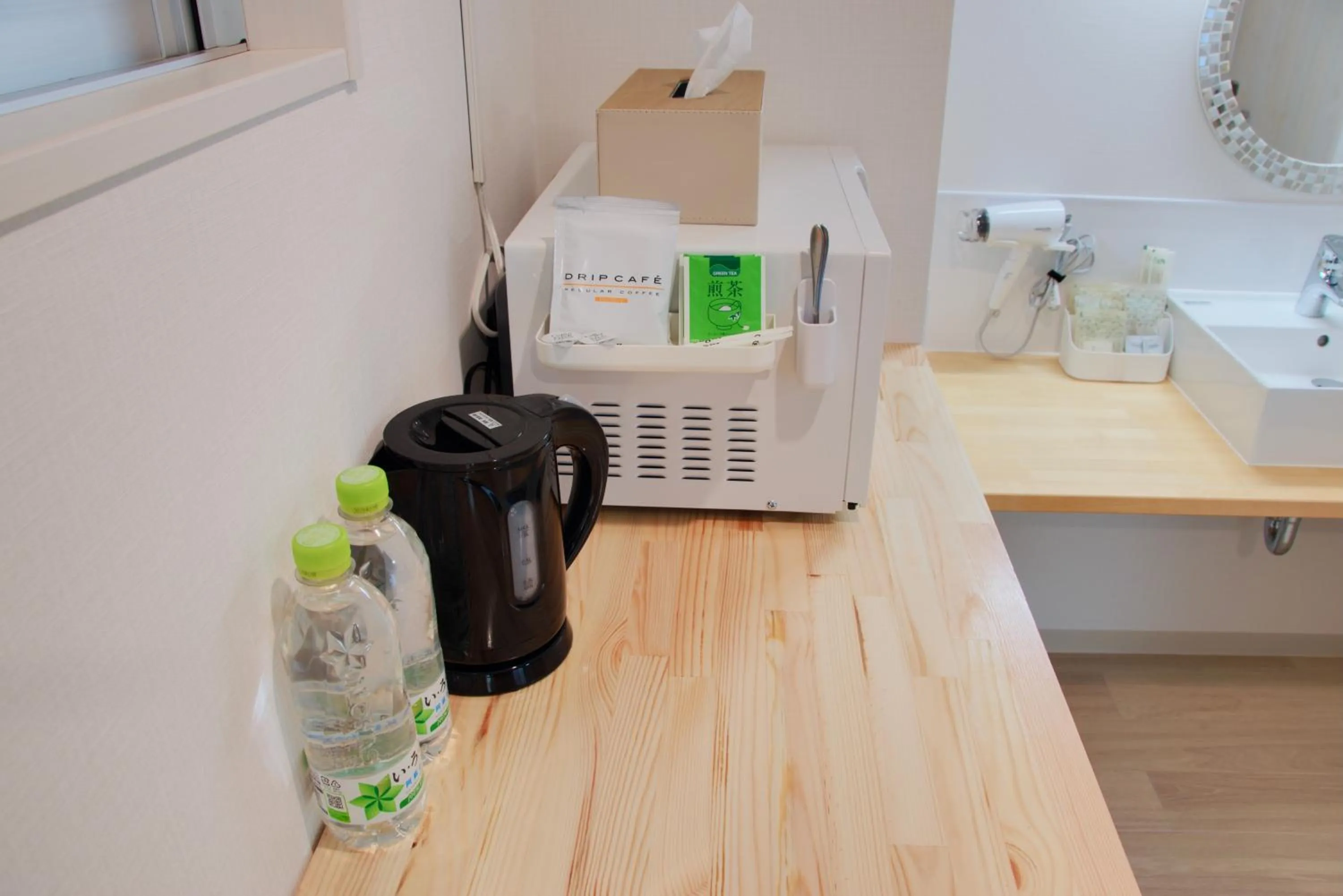 Coffee/tea facilities in Island Stay Izumizaki Hotel