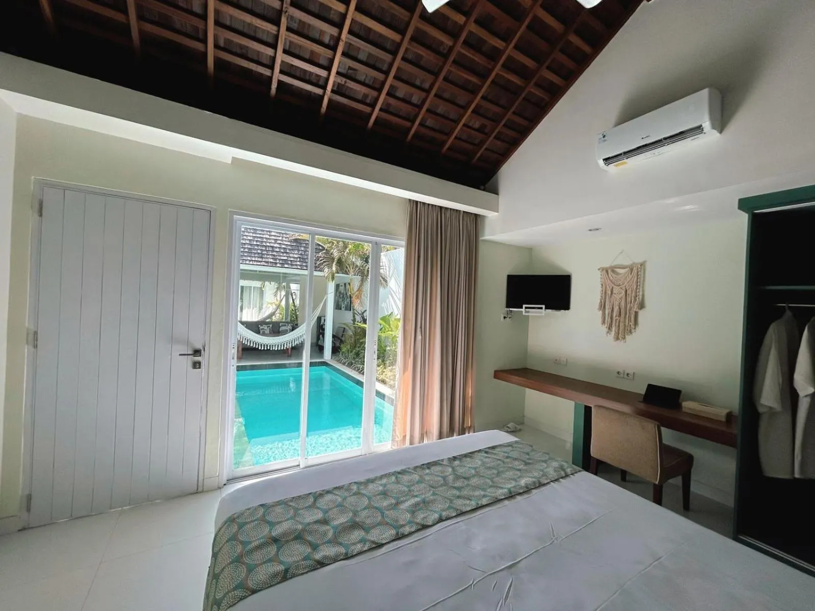 Bedroom, Bed in Astana Villas