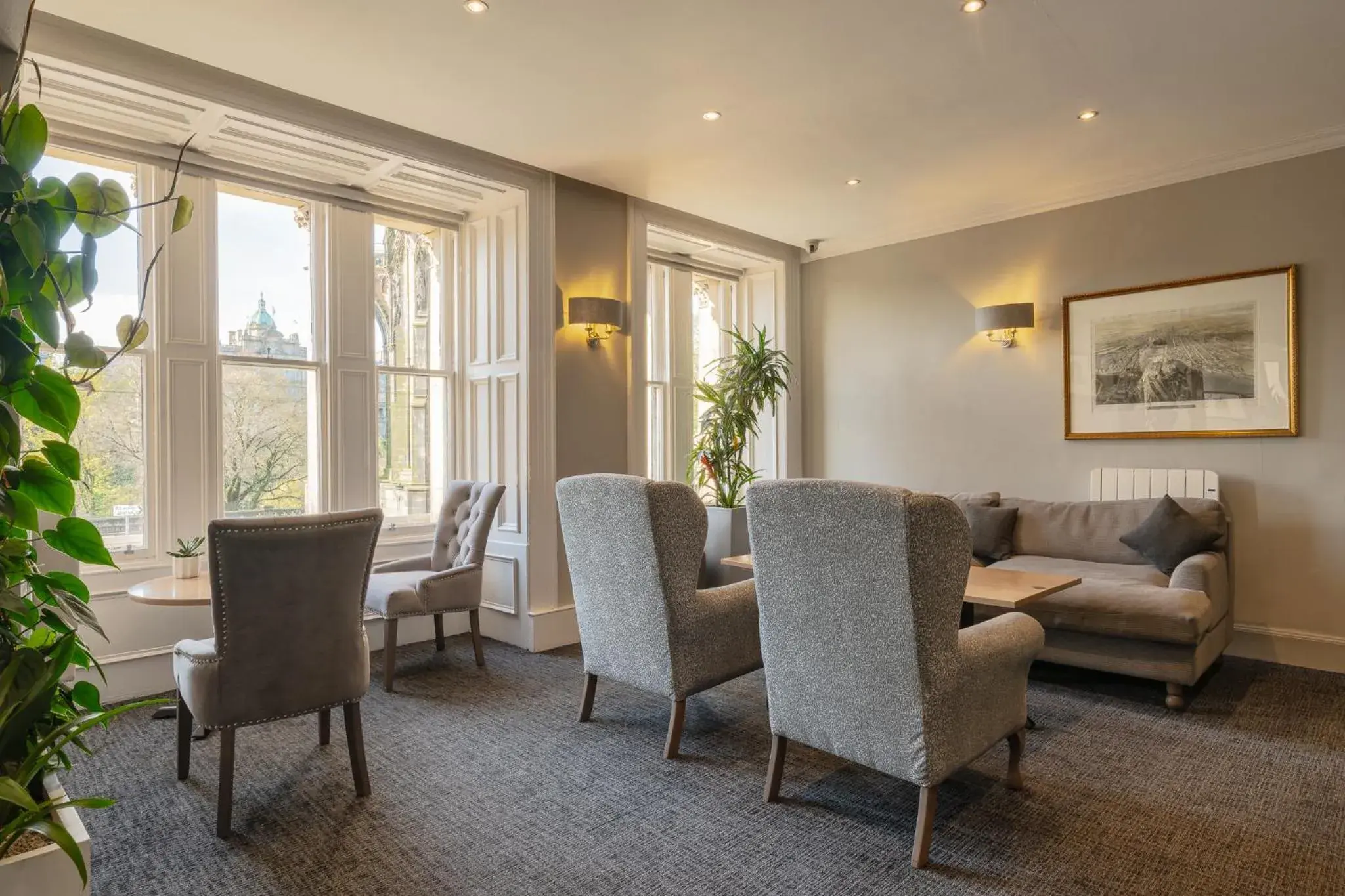 Lounge or bar in Old Waverley Hotel Lounge or bar in Old Waverley Hotel