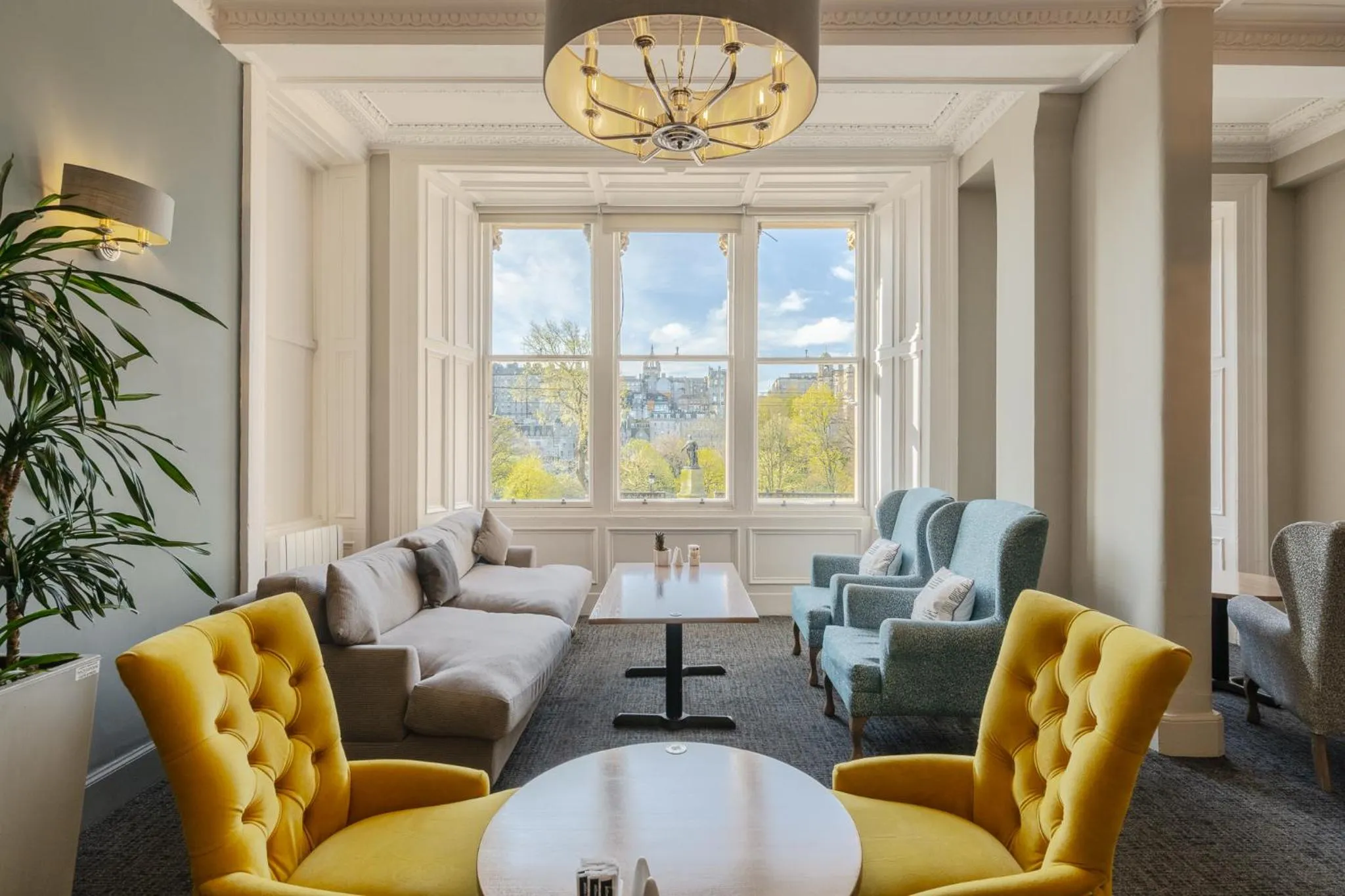 Lounge or bar in Old Waverley Hotel