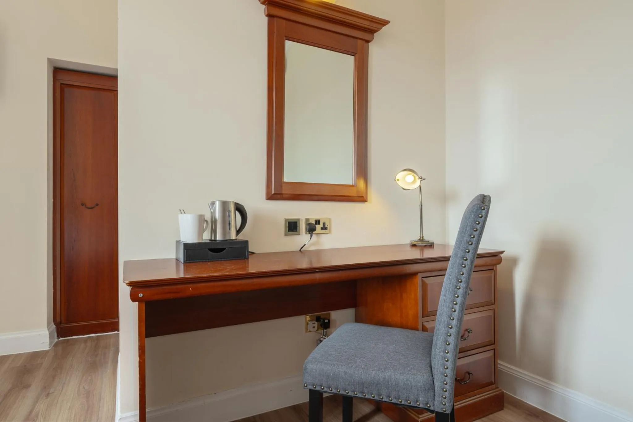 Bedroom in Old Waverley Hotel