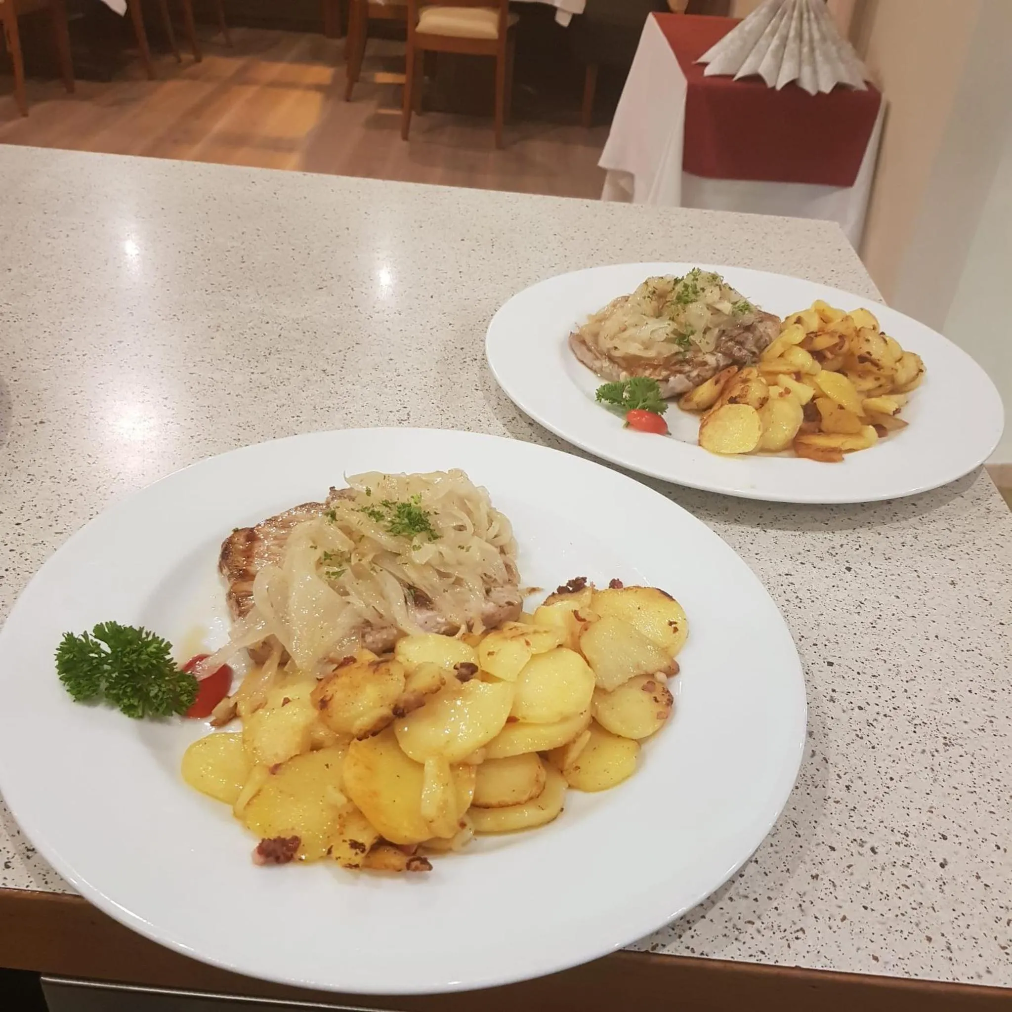 Food in Hotel Deutsches Haus