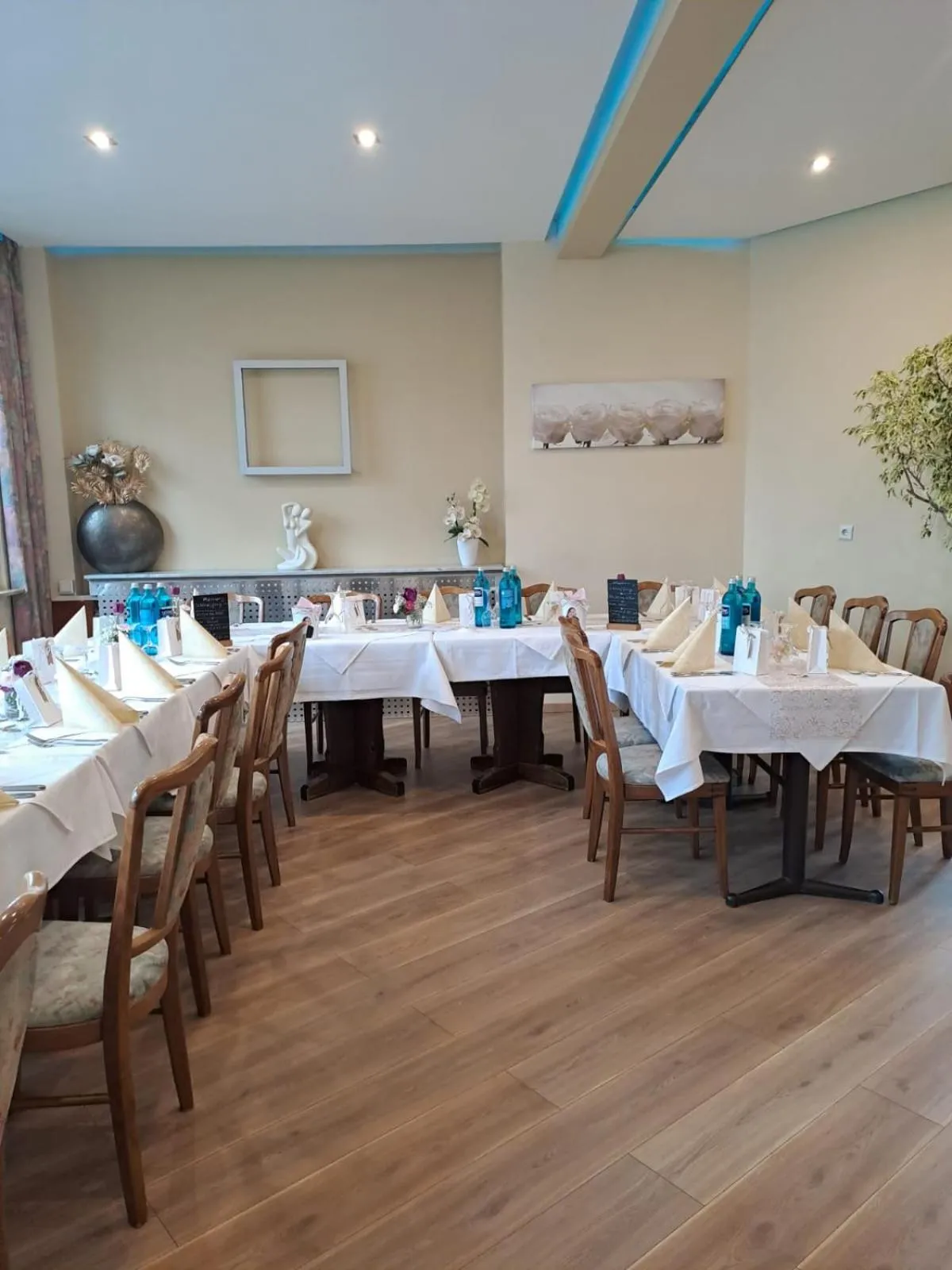 Restaurant/places to eat in Hotel Deutsches Haus