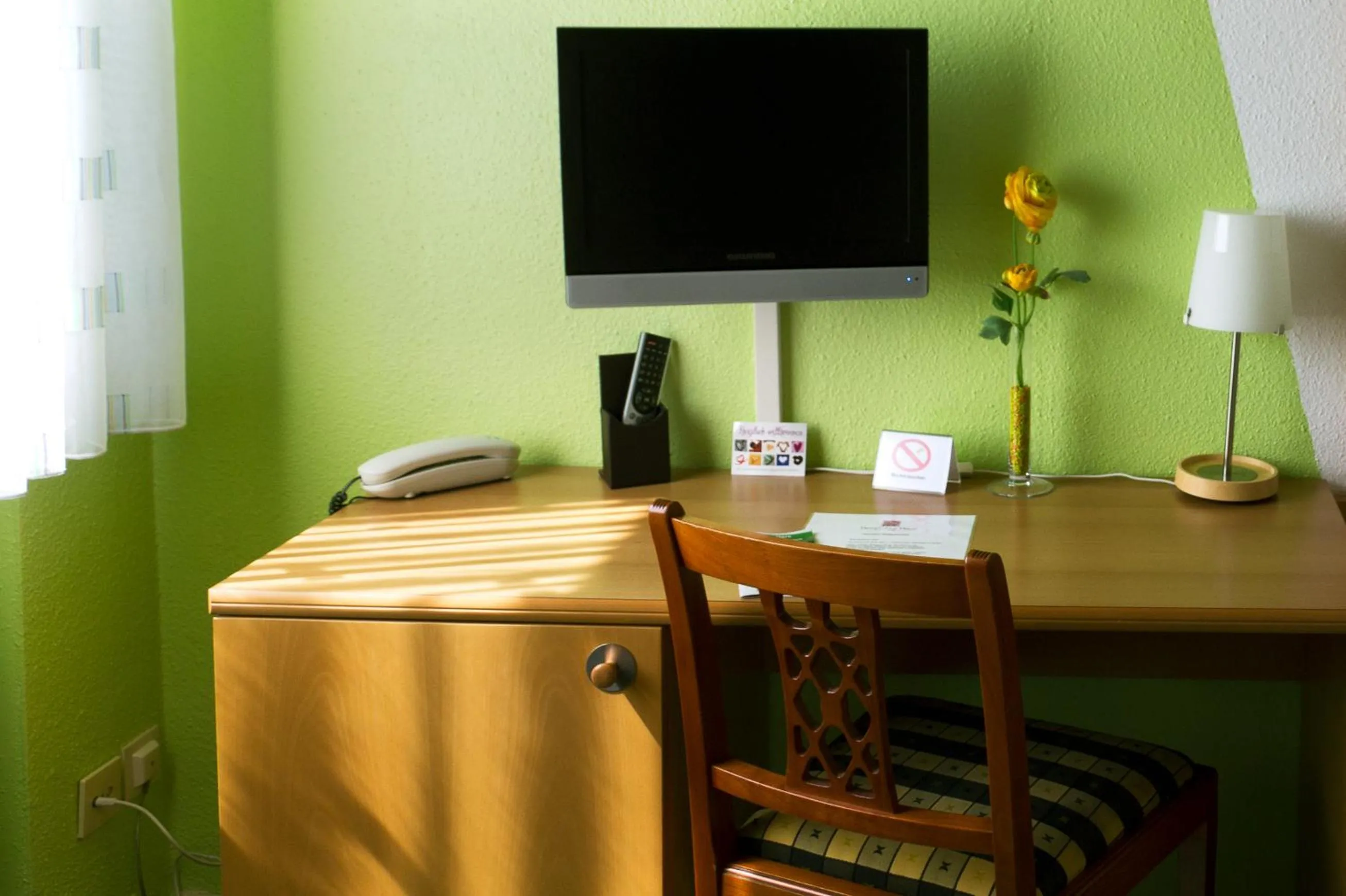 room service in Hotel Deutsches Haus