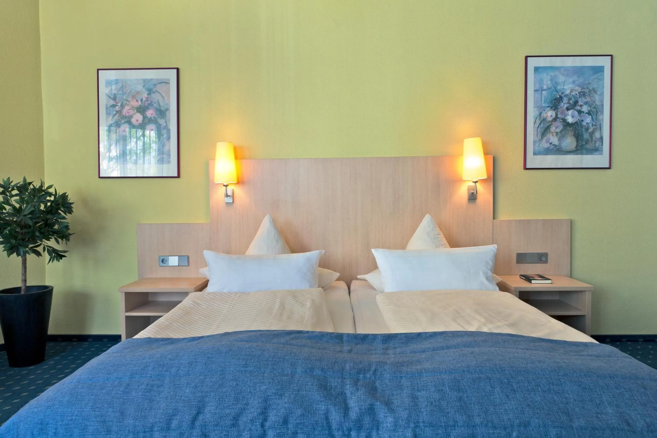 Bed in Hotel Deutsches Haus