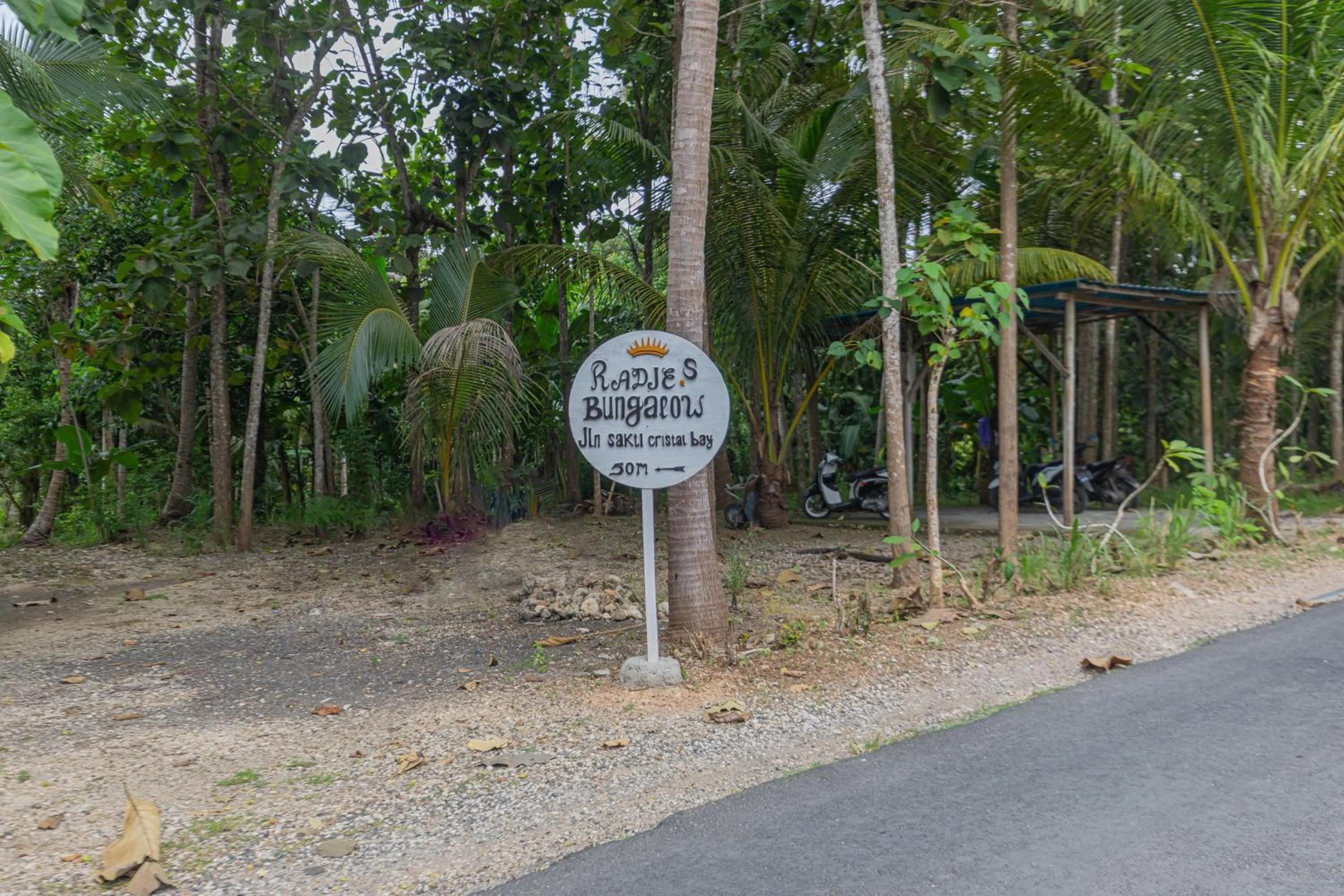 Property logo or sign in Radjes Bungalow Nusa Penida