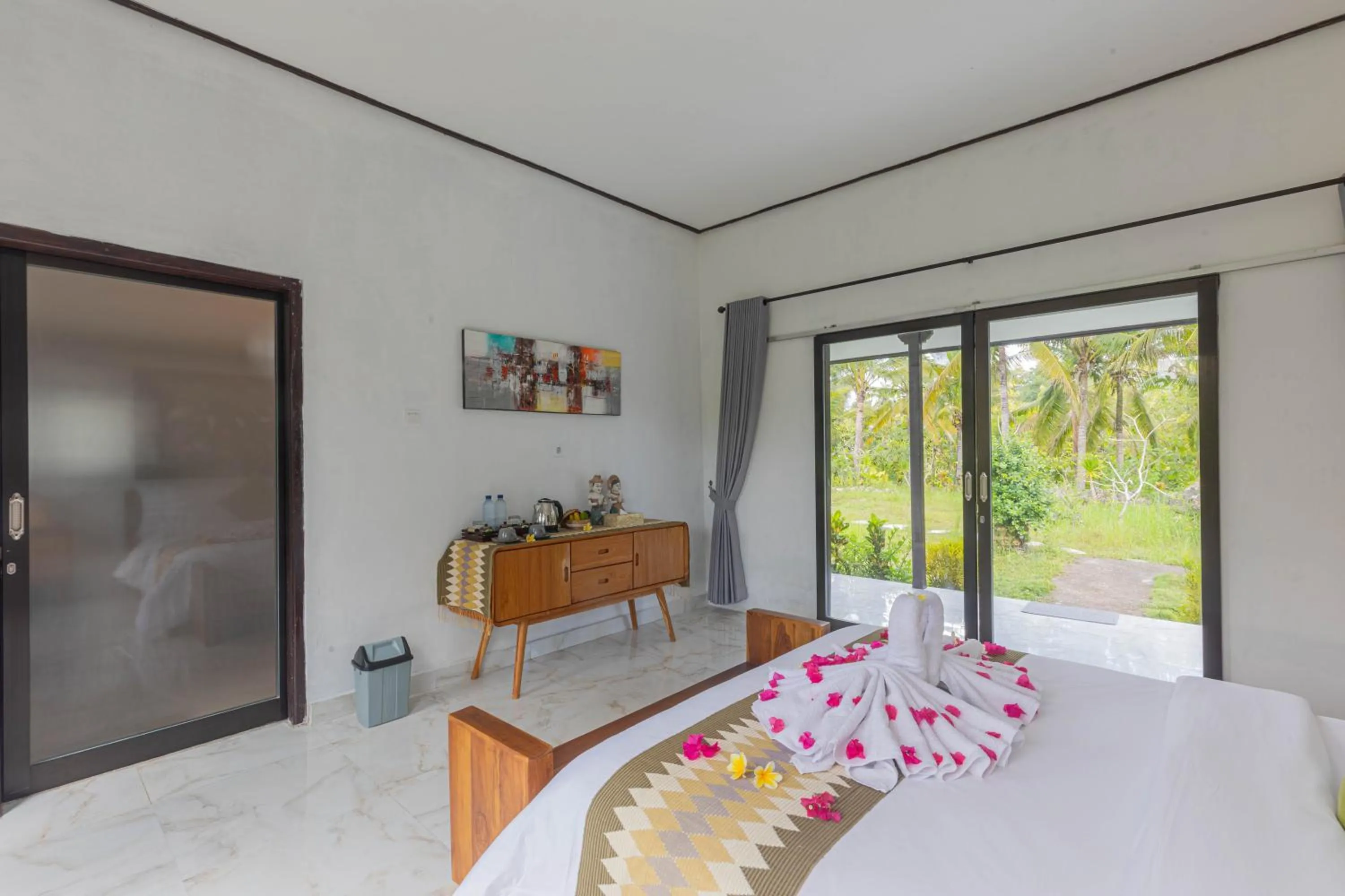 Bedroom, Bed in Radjes Bungalow Nusa Penida