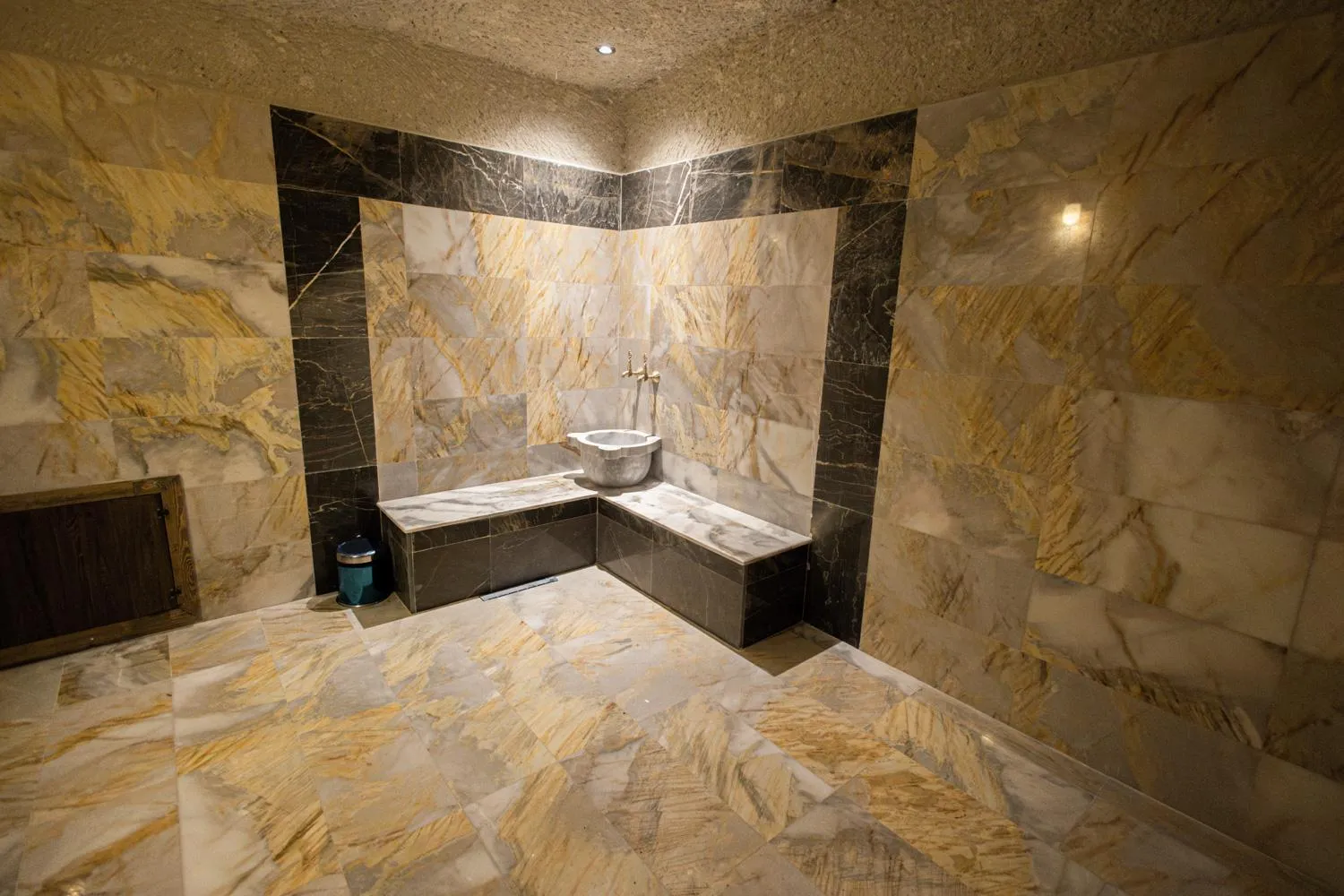 Shower in Majestic Cave House